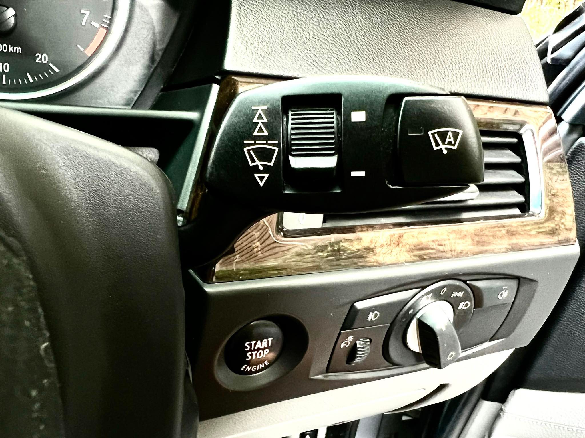 BMW 525i Minorchang สภาพไม่ต้องพูดถึงความใหม่เลยคะ พร้อมมาก เกินบรรยาย (รูปที่ 19)