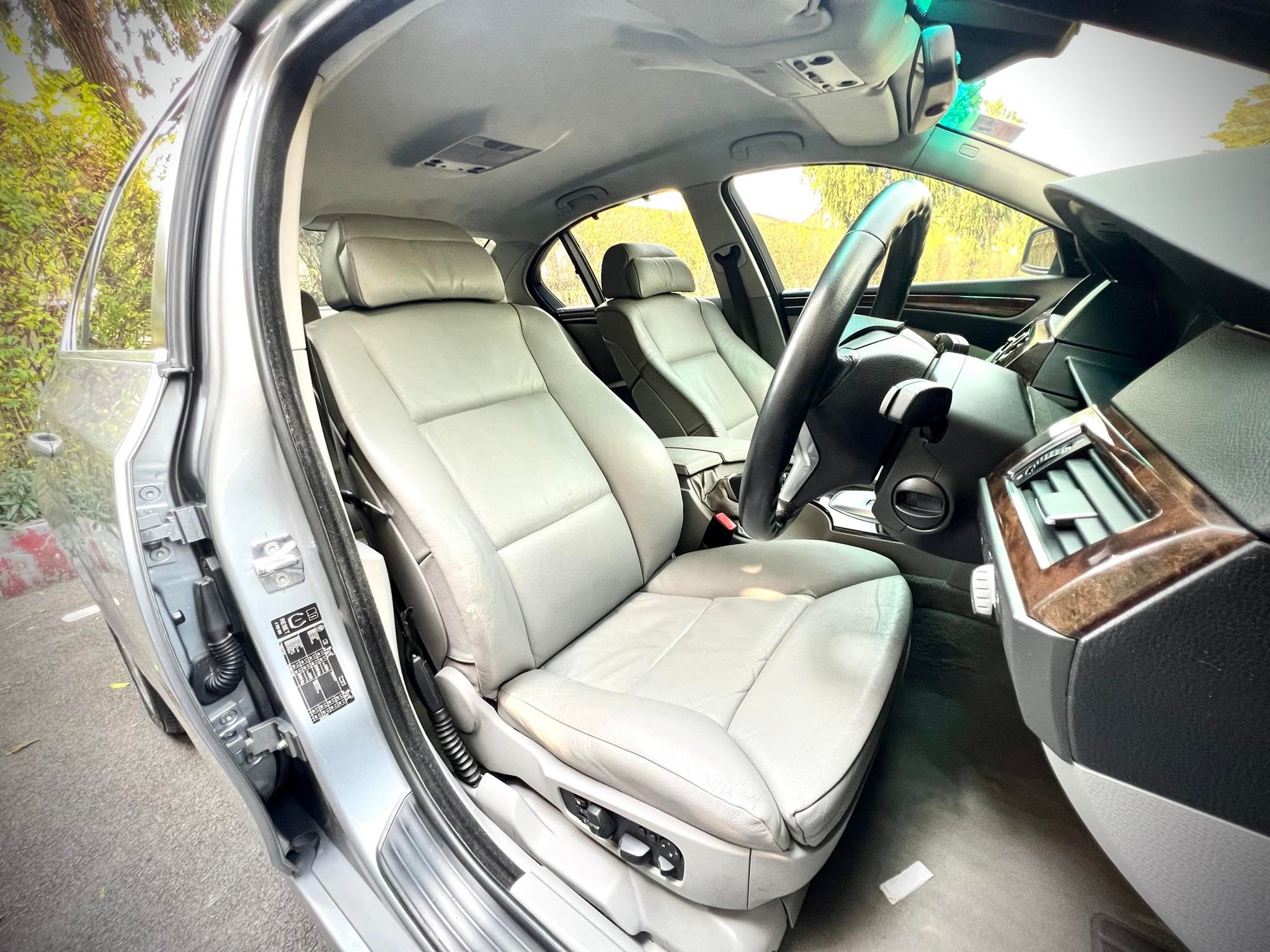 BMW 525i Minorchang สภาพไม่ต้องพูดถึงความใหม่เลยคะ พร้อมมาก เกินบรรยาย (รูปที่ 24)