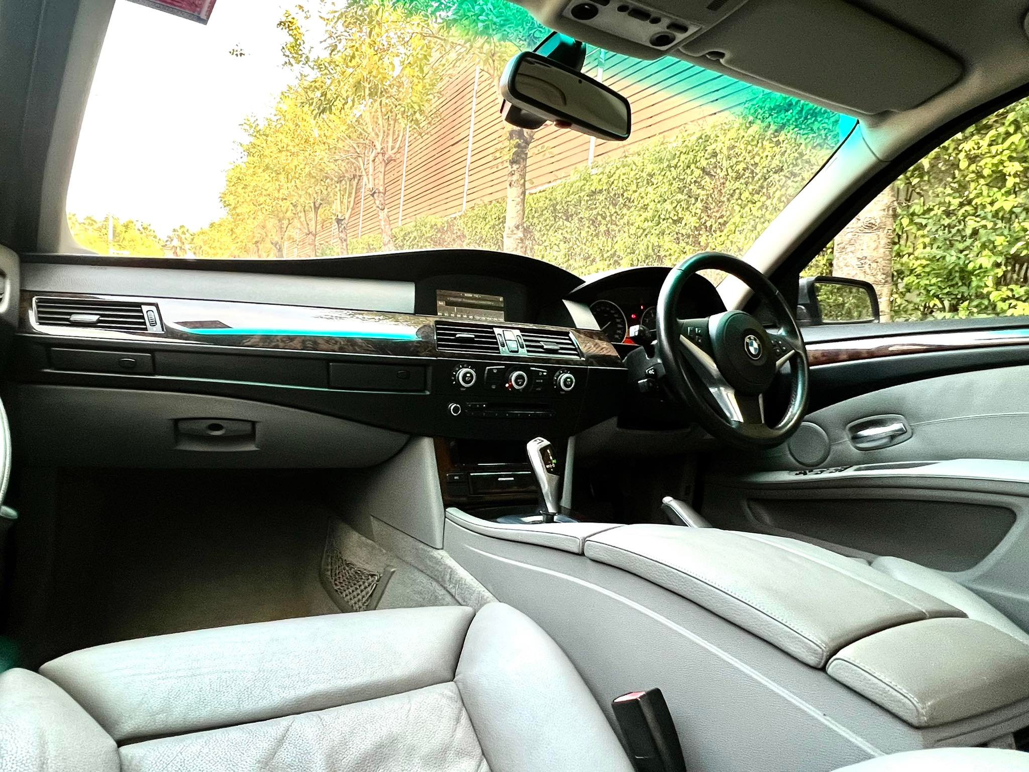 BMW 525i Minorchang สภาพไม่ต้องพูดถึงความใหม่เลยคะ พร้อมมาก เกินบรรยาย (รูปที่ 22)