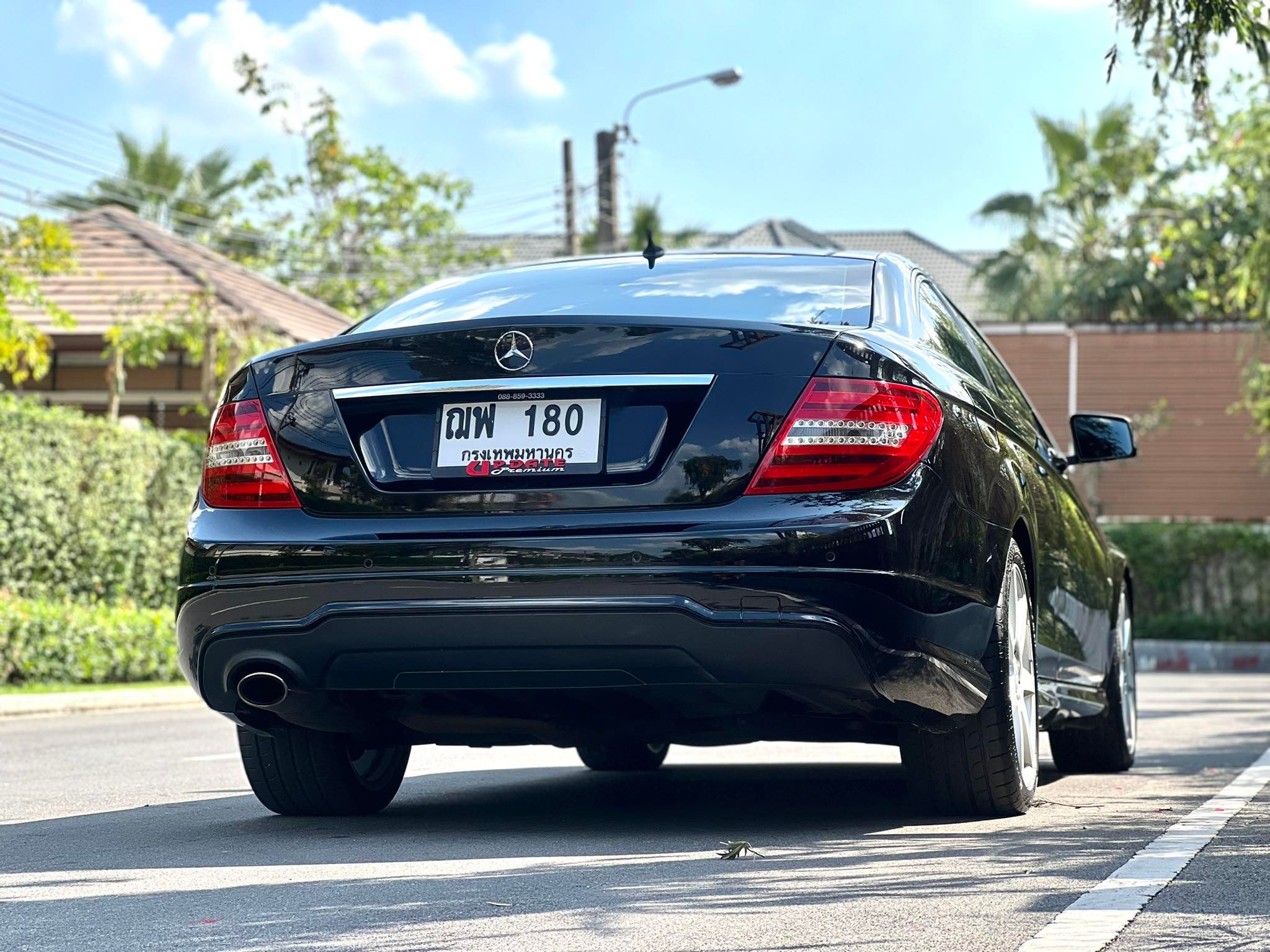 Mercedes Benz C180 Coupe AMG อย่ารอช้า