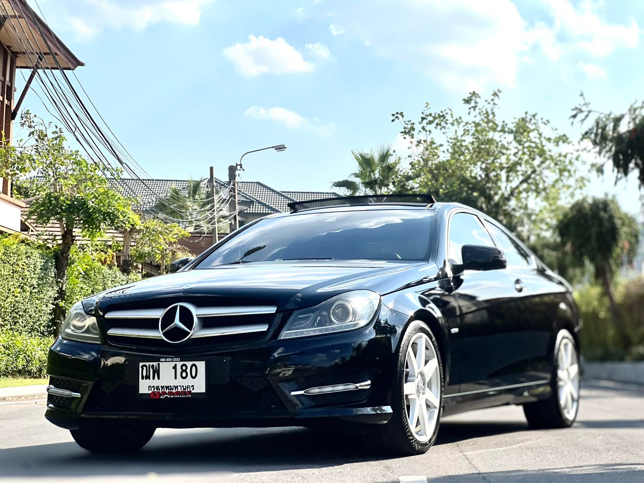 Mercedes Benz C180 Coupe AMG อย่ารอช้า