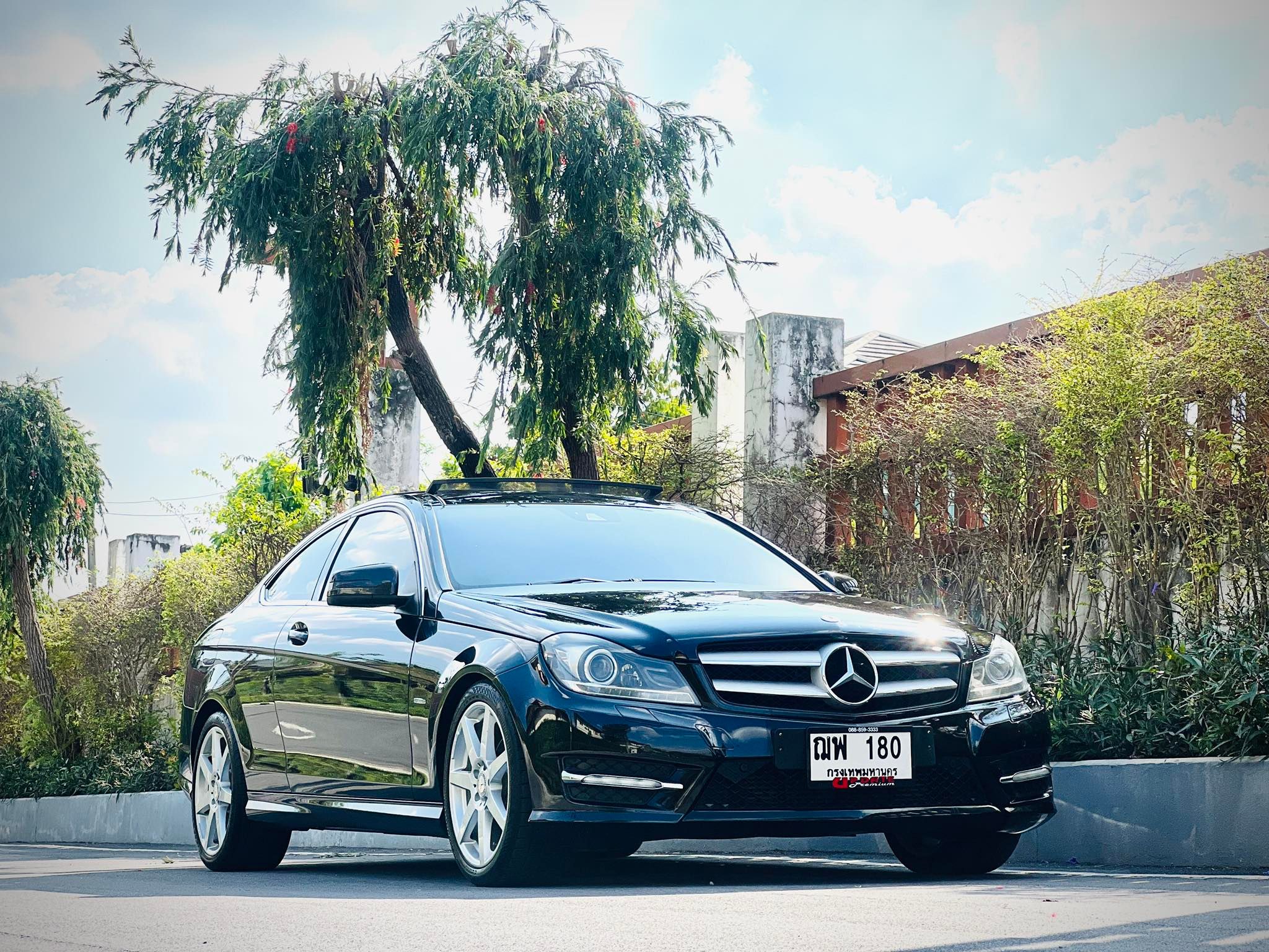 Mercedes Benz C180 Coupe AMG อย่ารอช้า