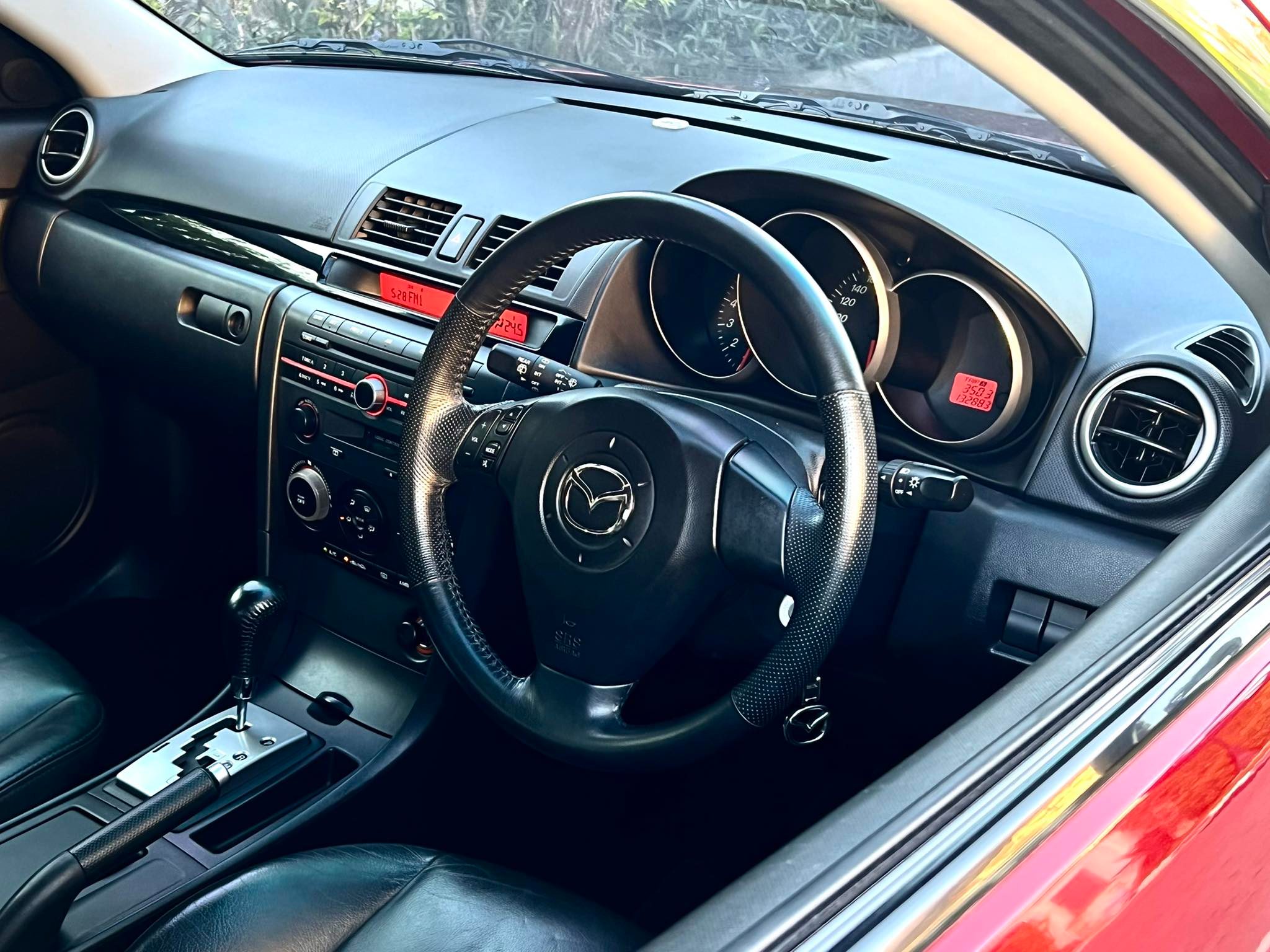 Mazda 3 2.0 Sport สวยน้ำตาไหลเลยจ้า (รูปที่ 19)