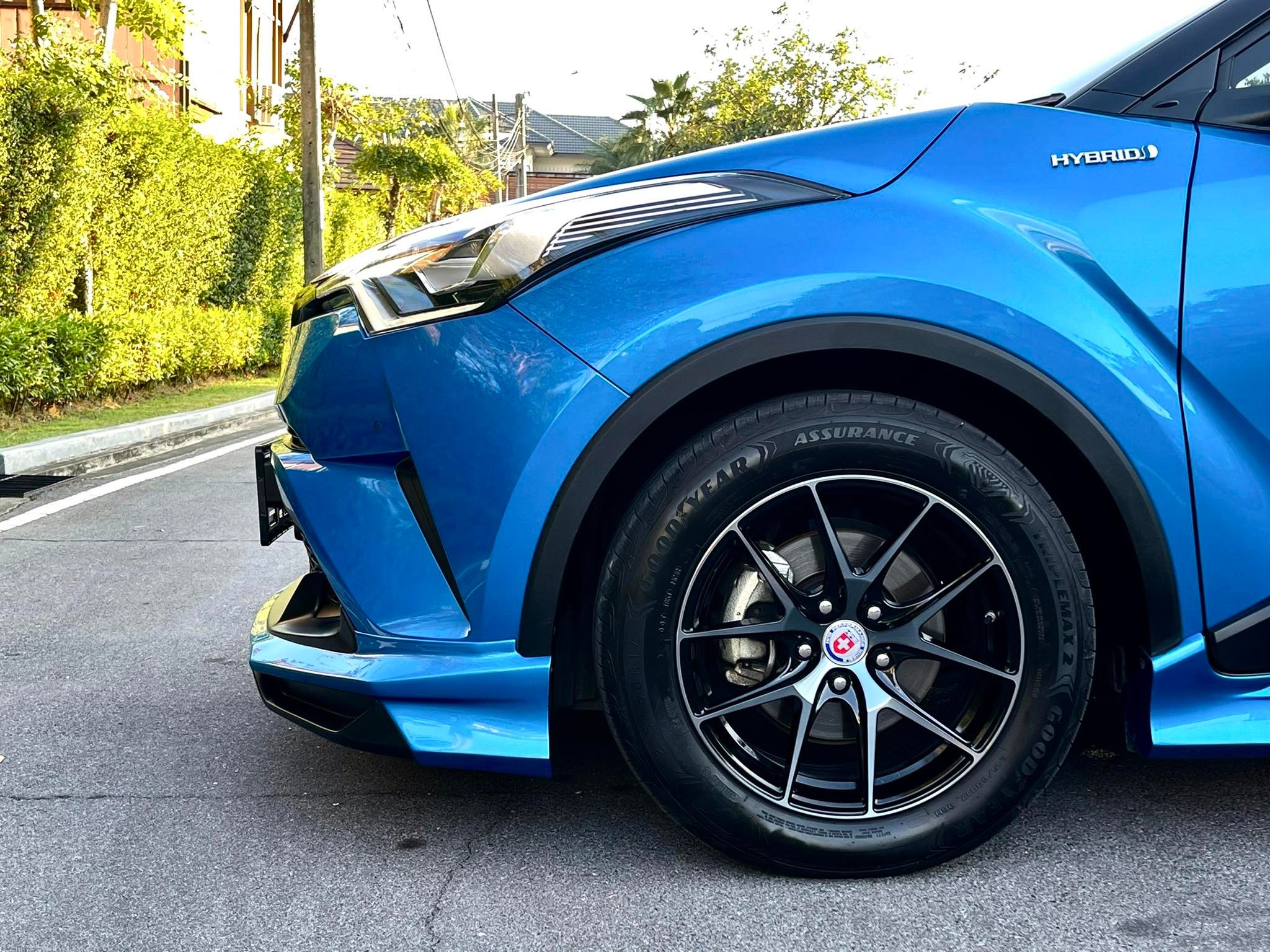 Toyota CHR HV สวยสะท้านวงการรถยนต์