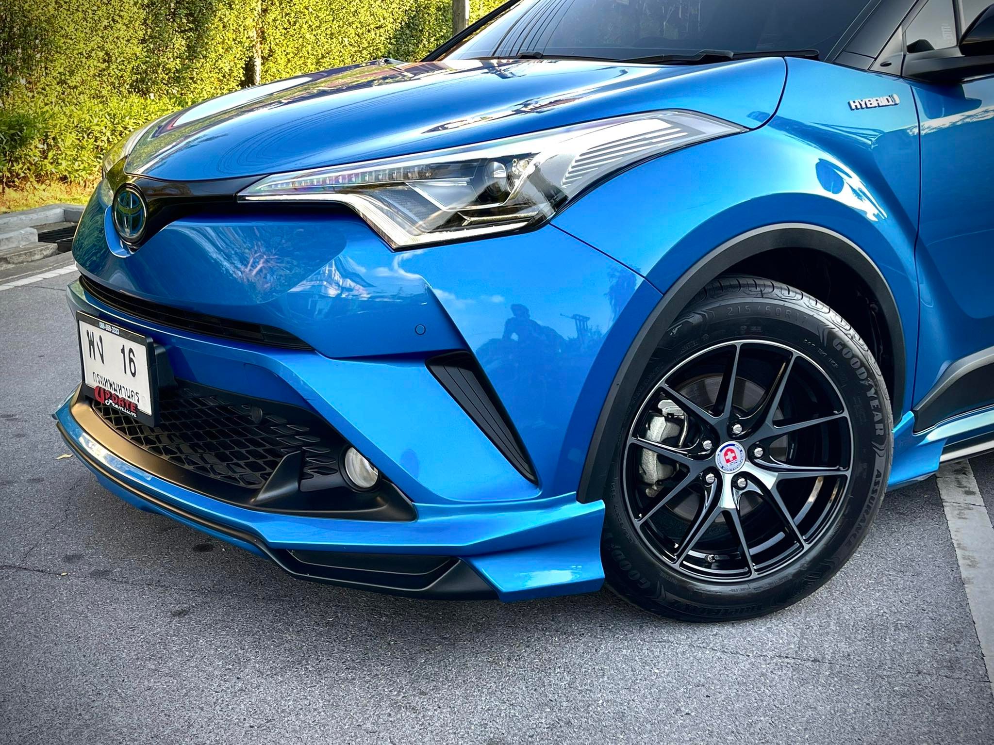 Toyota CHR HV สวยสะท้านวงการรถยนต์ (รูปที่ 3)