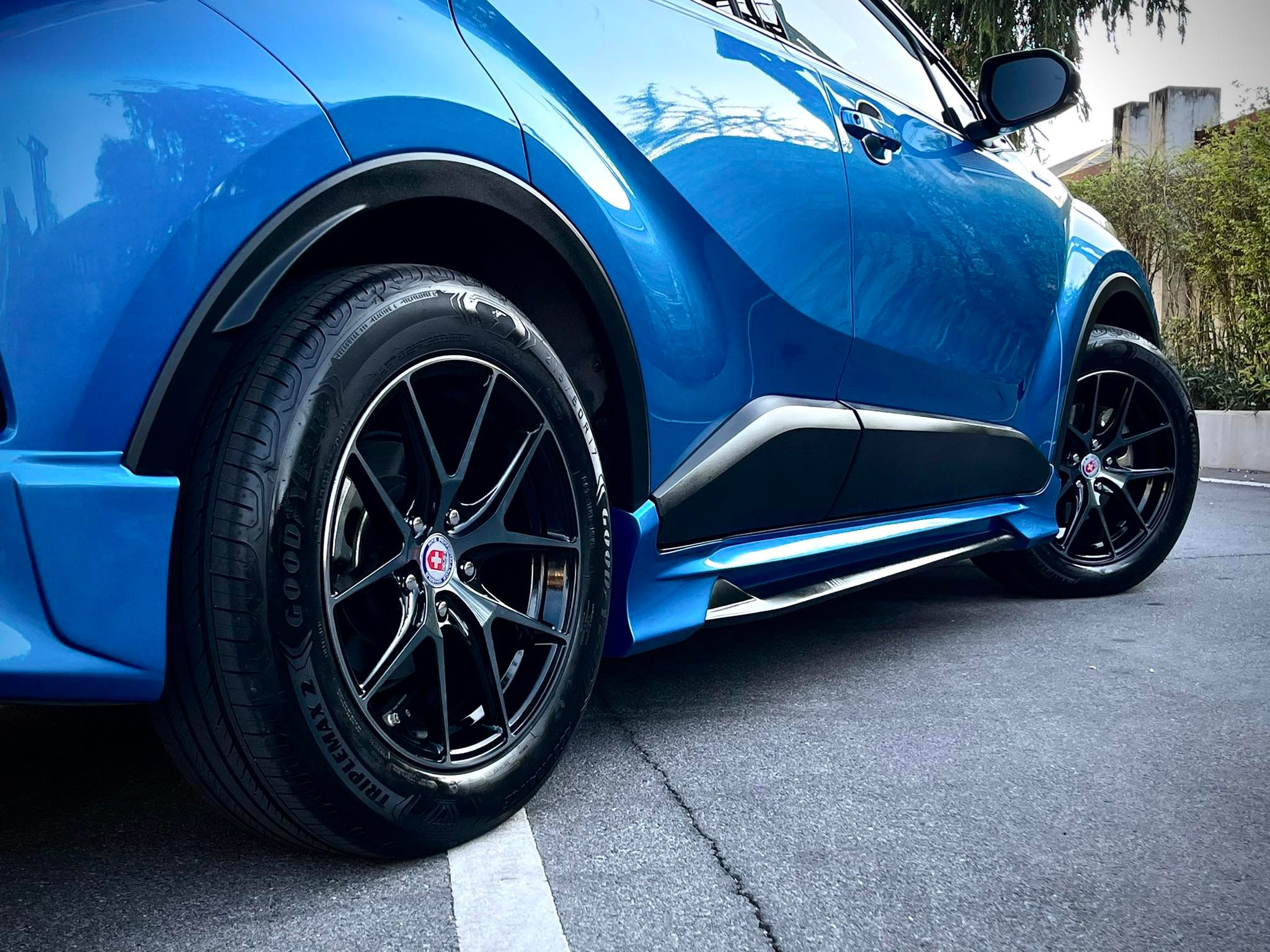 Toyota CHR HV สวยสะท้านวงการรถยนต์ (รูปที่ 13)