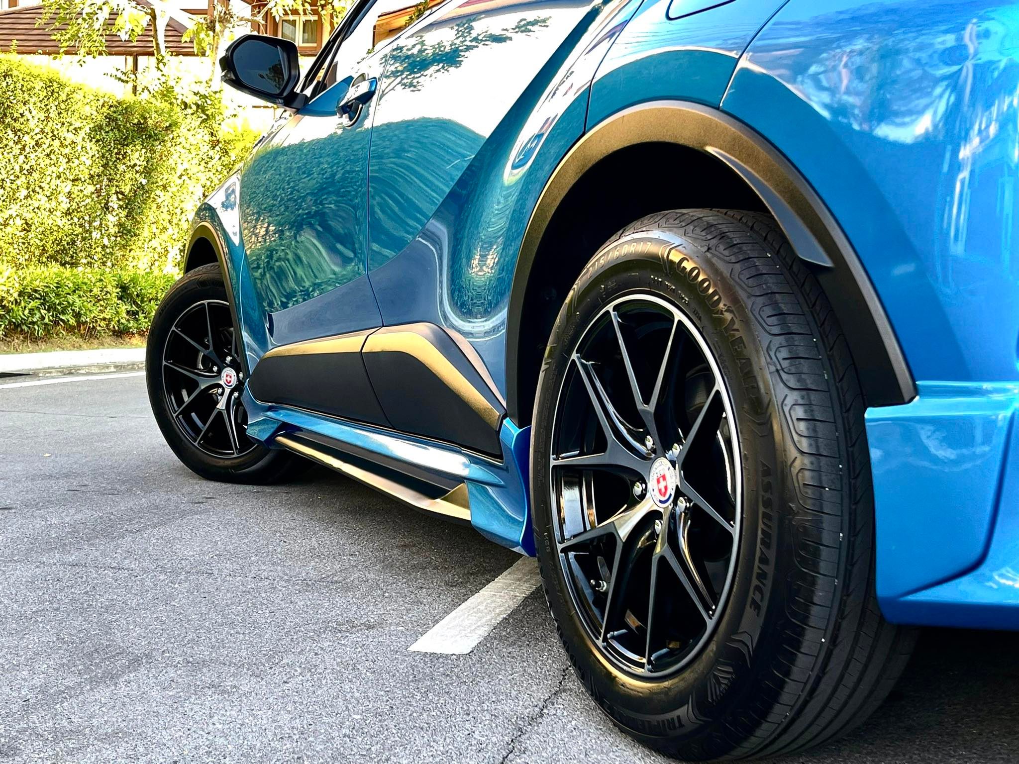 Toyota CHR HV สวยสะท้านวงการรถยนต์ (รูปที่ 12)