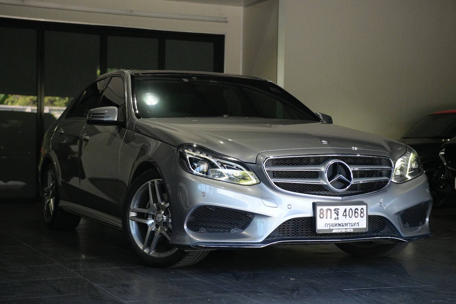 Mercedes-Benz E300 Bluetec Hybrid AMG 2014