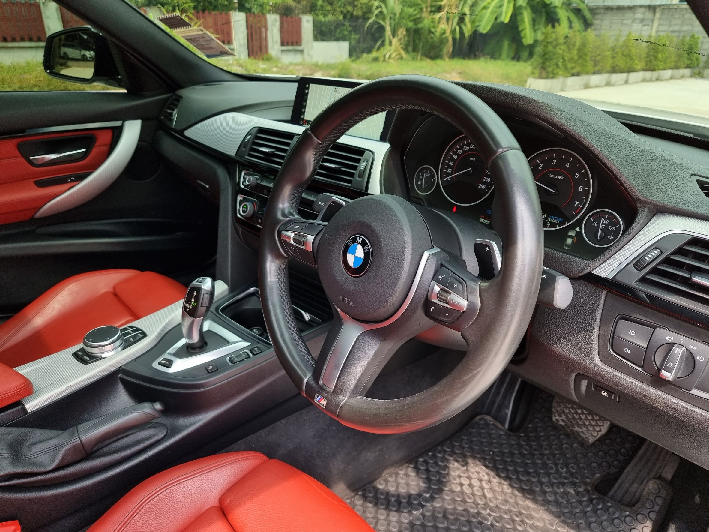 Bmw 330e Msport ปี 17 (รูปที่ 3)