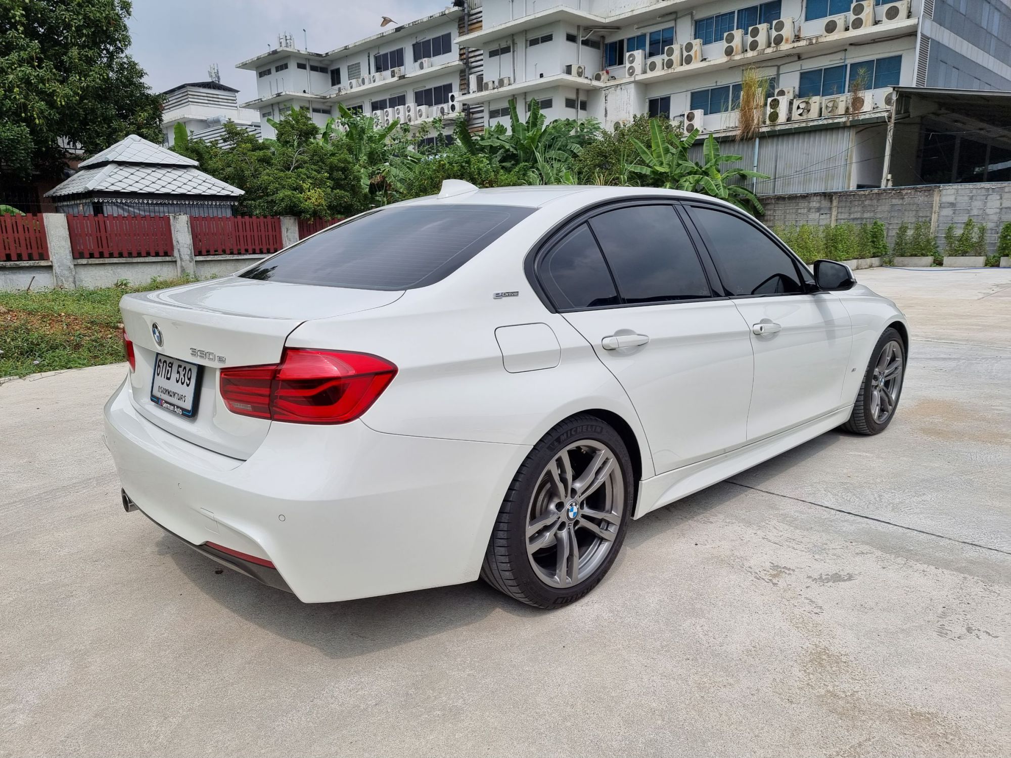 Bmw 330e Msport ปี 17