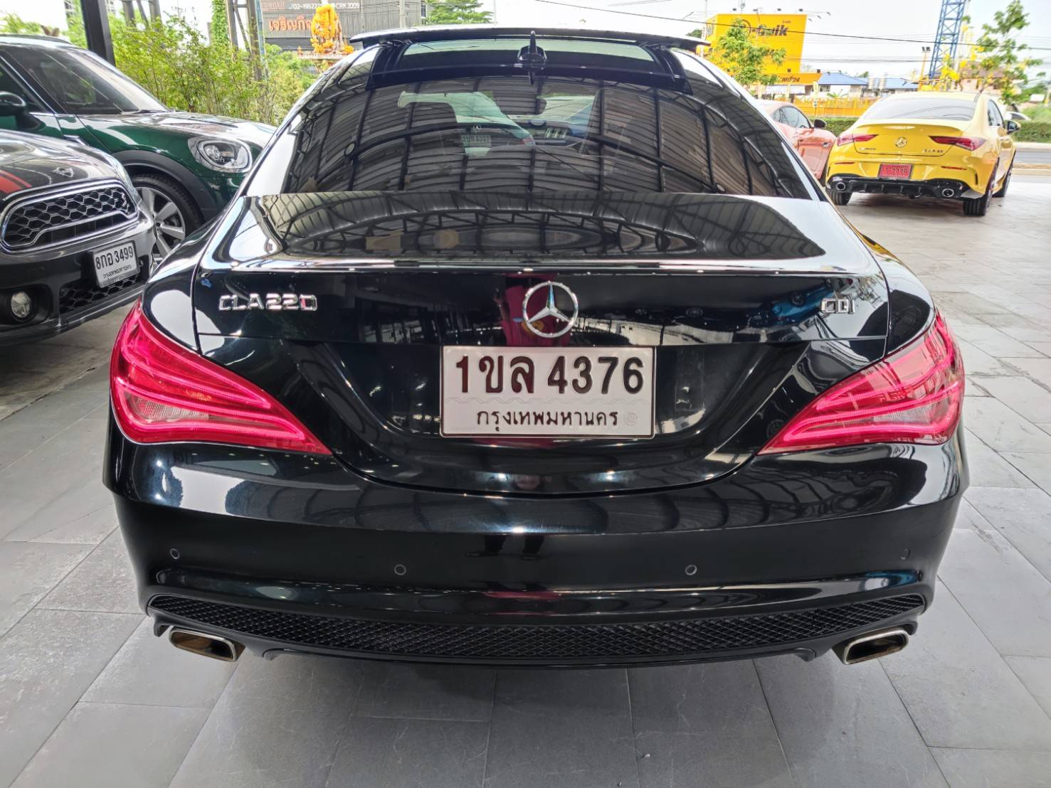 2014 BENZ CLA 220 CDI AMG เกียร์ออโต้ สีดำ​ เครื่องดีเซล Topสุด (รูปที่ 11)