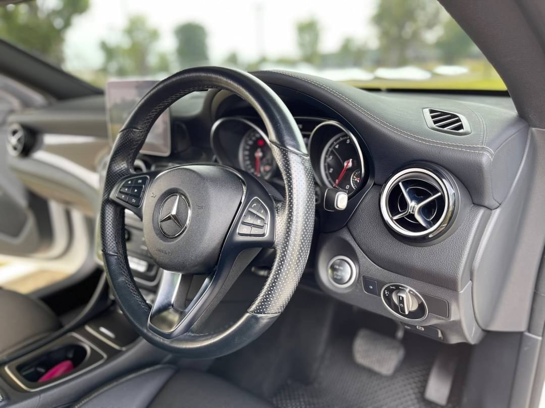 2019 Mercedes-Benz CLA250 AMG Dynamic (Night Edition) (รูปที่ 7)