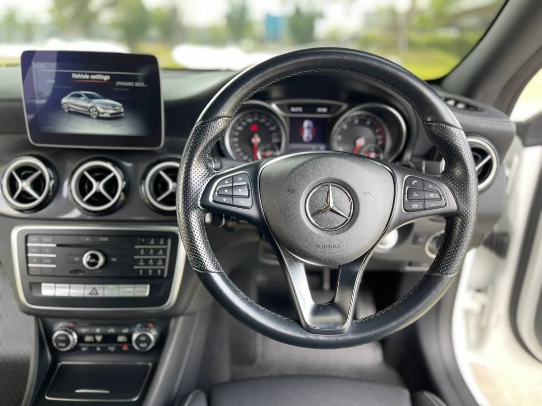2019 Mercedes-Benz CLA250 AMG Dynamic (Night Edition) (รูปที่ 6)