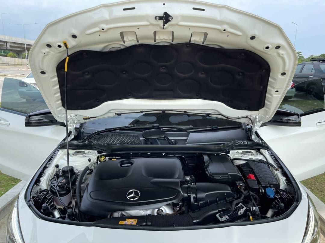 2019 Mercedes-Benz CLA250 AMG Dynamic (Night Edition)