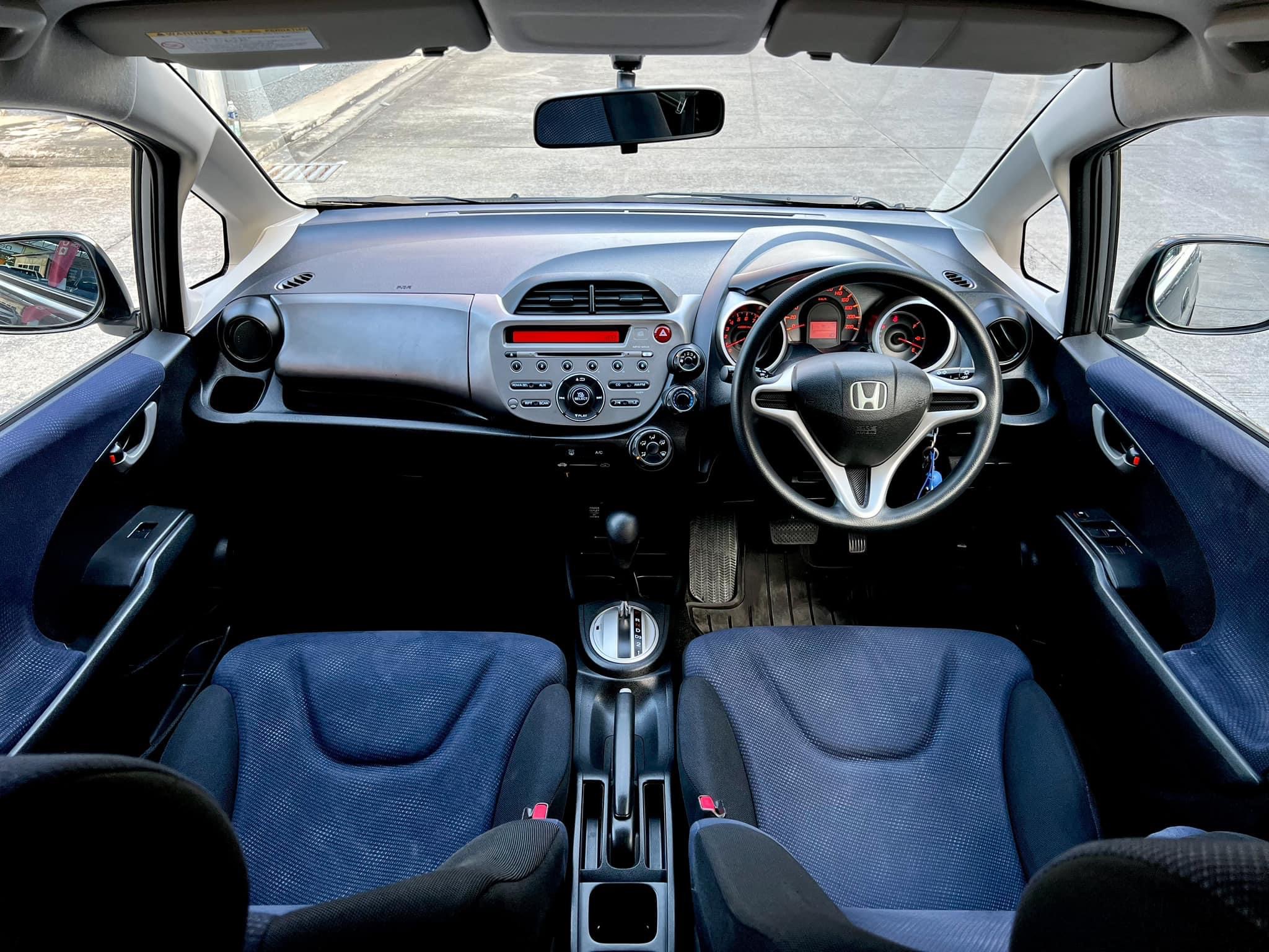 Honda Jazz GE MC เกียร์ออโต้ ปี 2012 (รูปที่ 8)