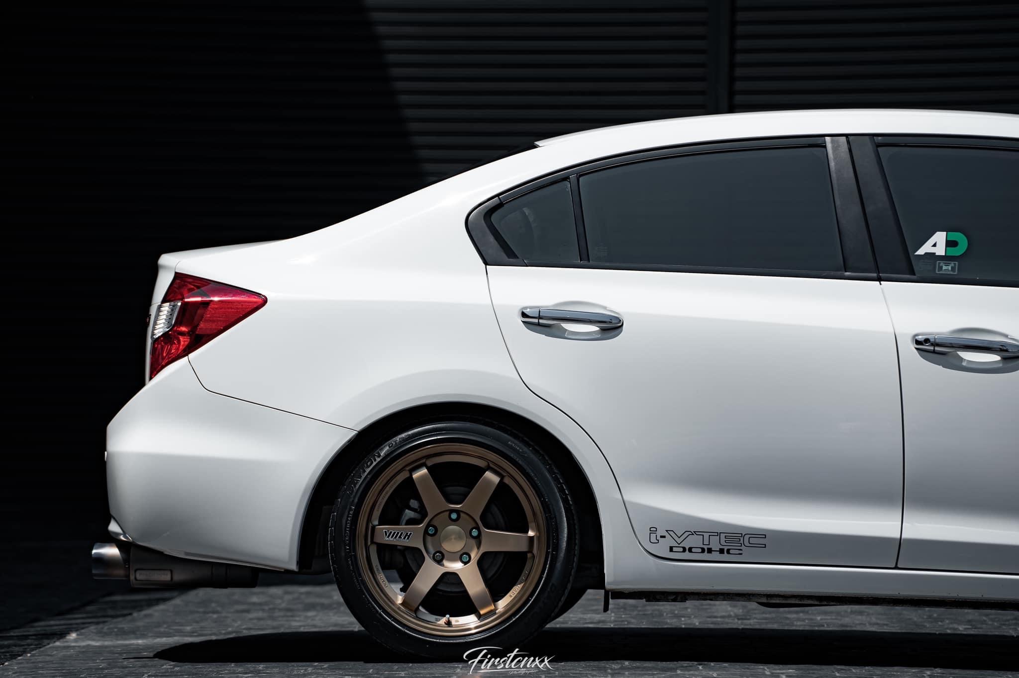 ขาย Civic FB 1.8 เกียร์MT(ปี2013)รถบอดี้สวยมาก (รูปที่ 10)