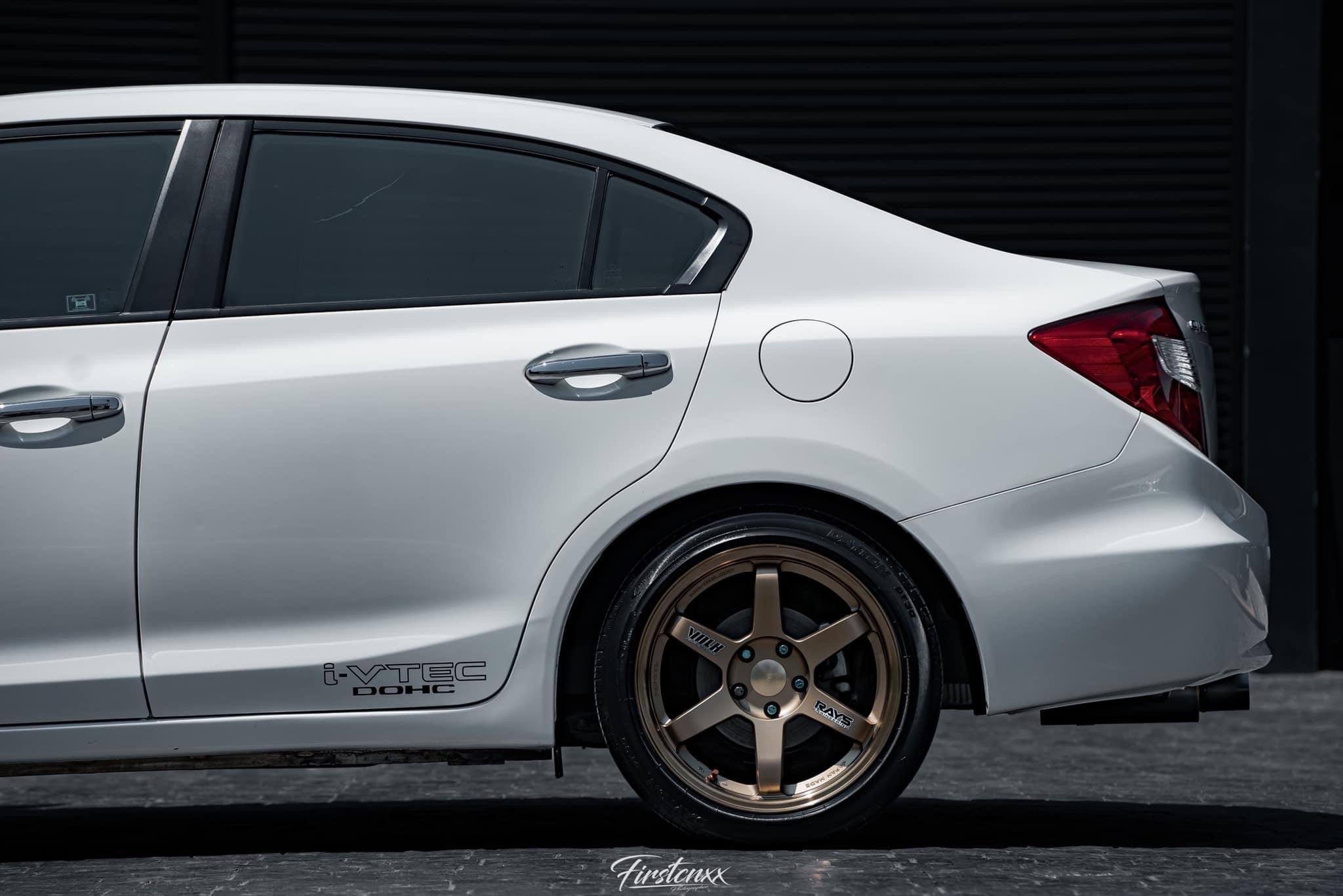 ขาย Civic FB 1.8 เกียร์MT(ปี2013)รถบอดี้สวยมาก (รูปที่ 13)