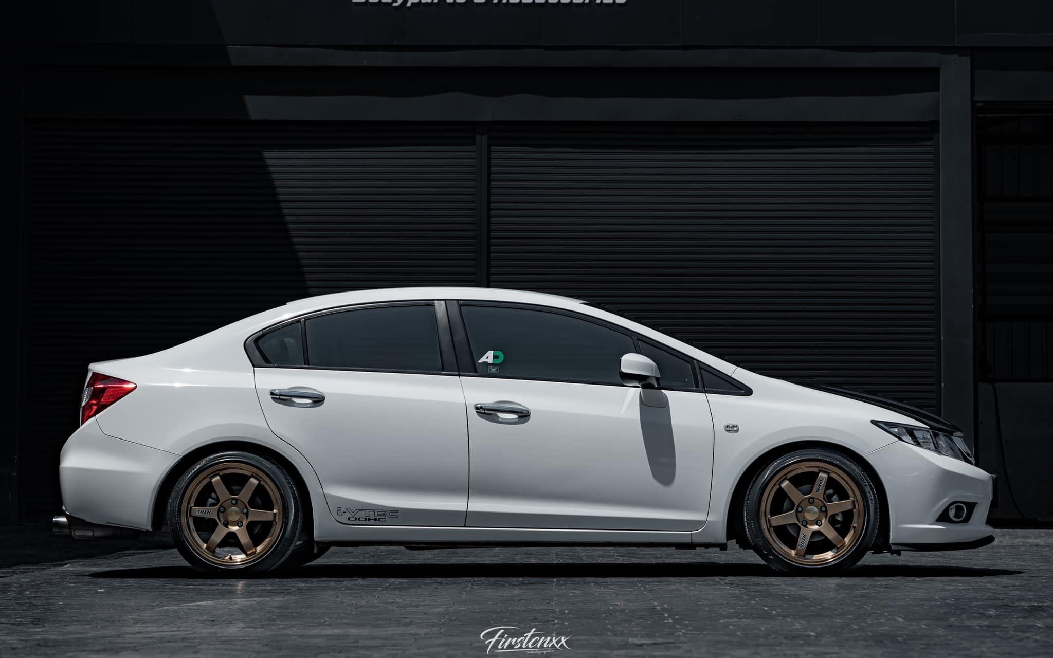 ขาย Civic FB 1.8 เกียร์MT(ปี2013)รถบอดี้สวยมาก (รูปที่ 8)