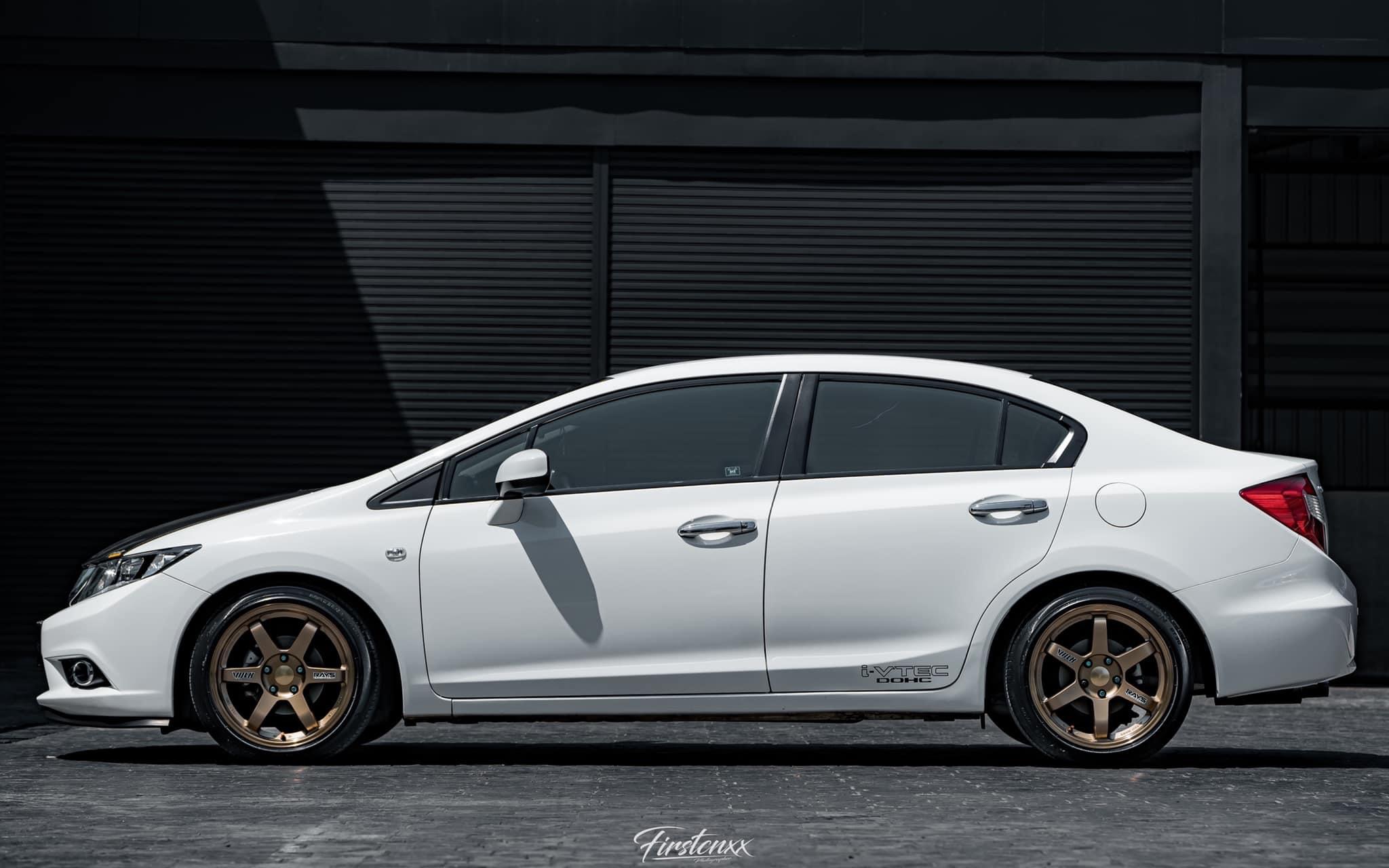 ขาย Civic FB 1.8 เกียร์MT(ปี2013)รถบอดี้สวยมาก (รูปที่ 11)