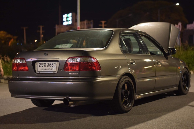 1996 Honda Civic EK โฉม 4 ประตู (รูปที่ 3)