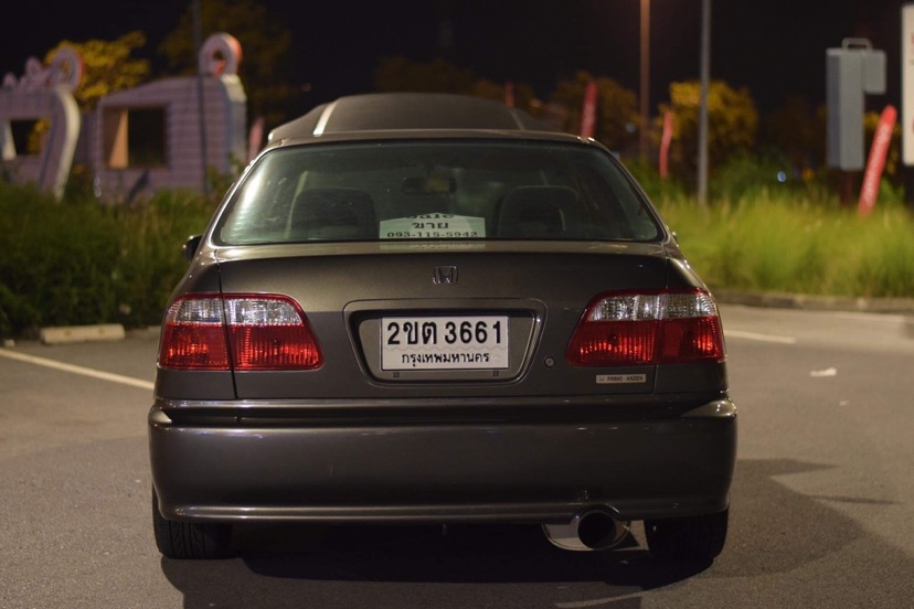 1996 Honda Civic EK โฉม 4 ประตู (รูปที่ 2)