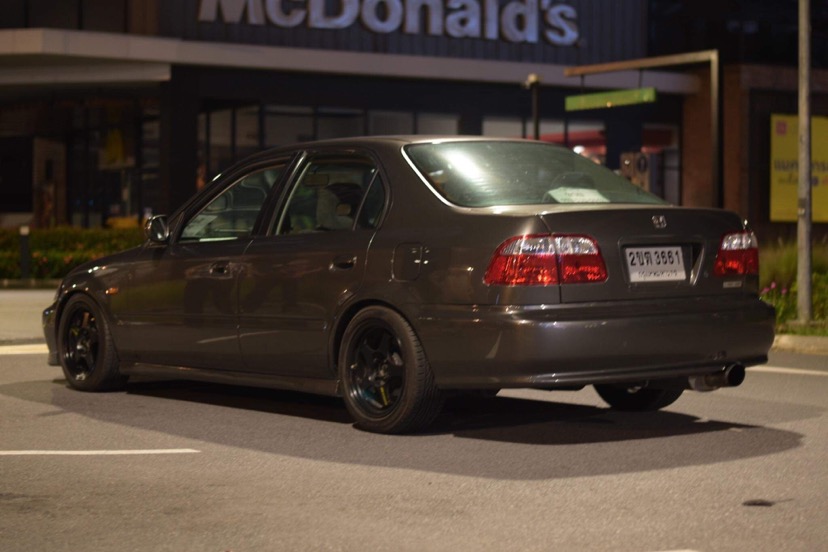 1996 Honda Civic EK โฉม 4 ประตู