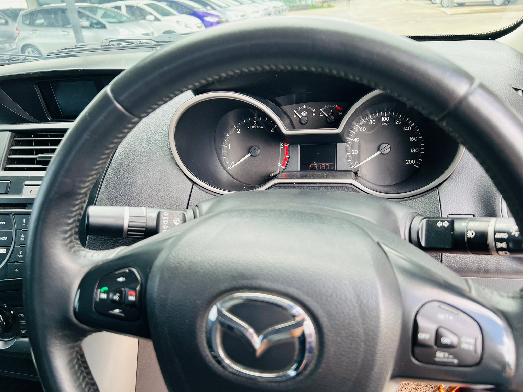 2013 Mazda BT-50 PRO Double Cab (4 ประตู) สีขาว (รูปที่ 5)
