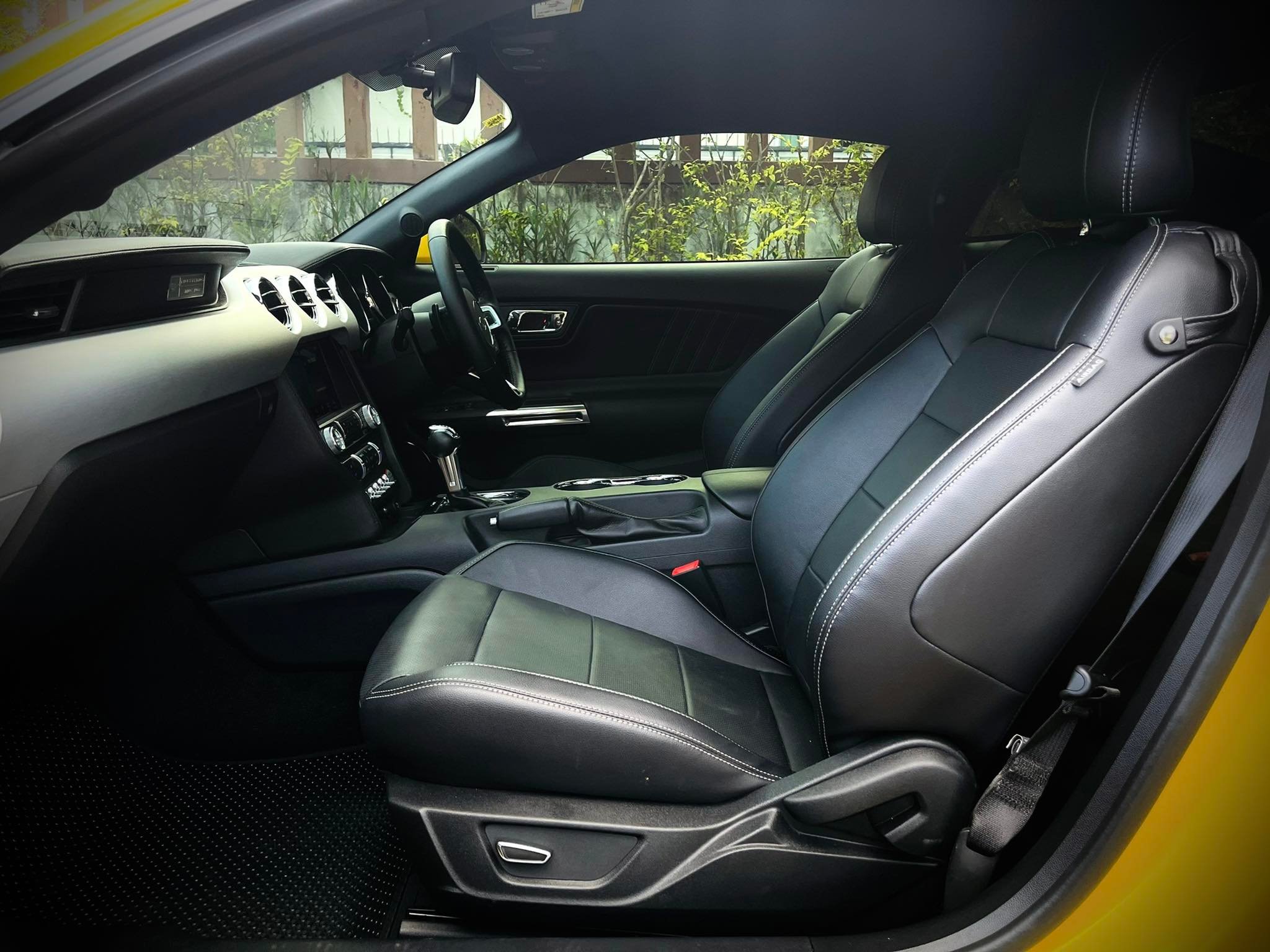 Ford Mustang 2.3 Ecoboost หมื่นโล ใหม่จัด (รูปที่ 27)