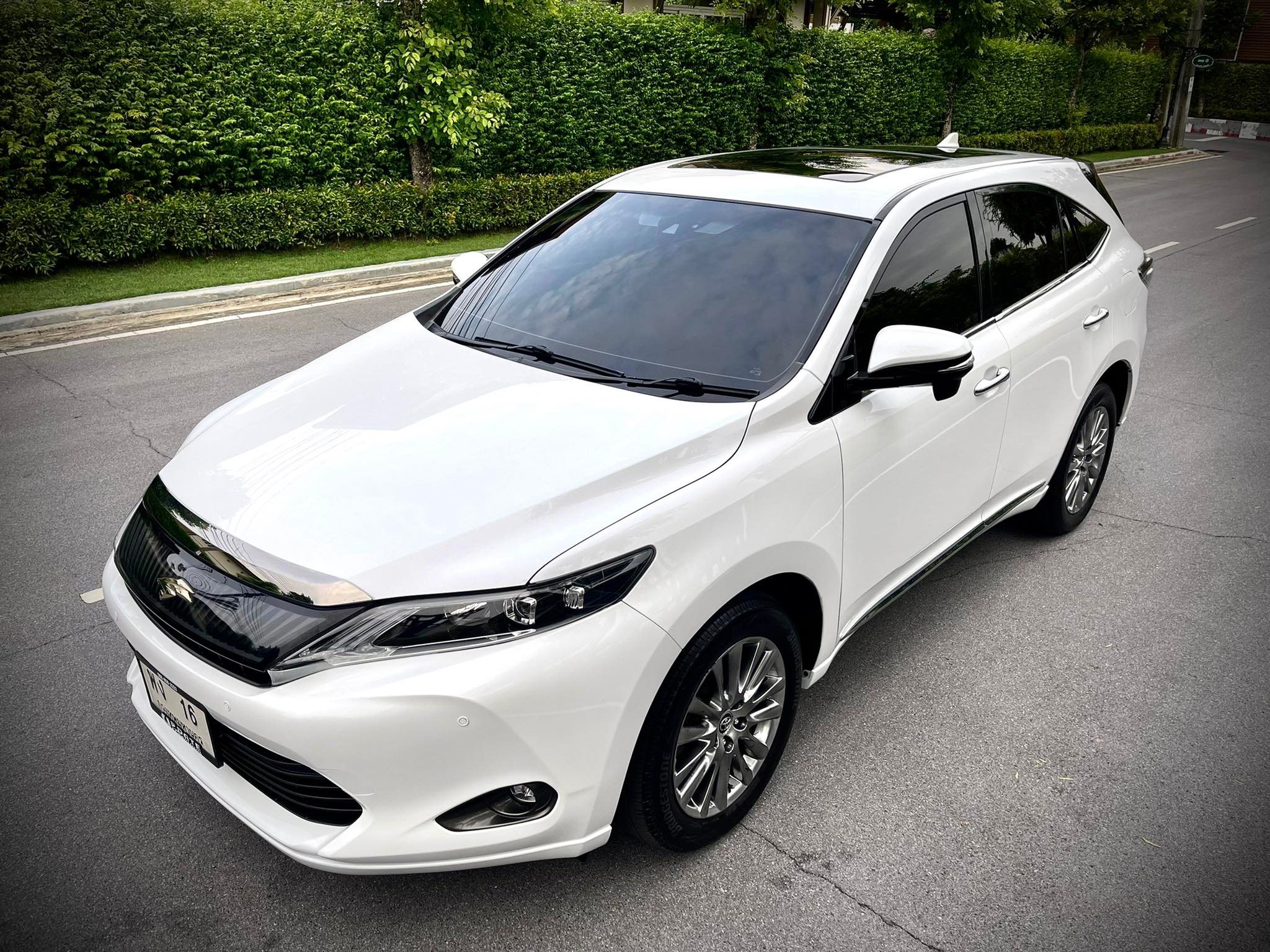 Toyota Harrier ใครได้ไป ไปคุยได้เลย กล้าพูด