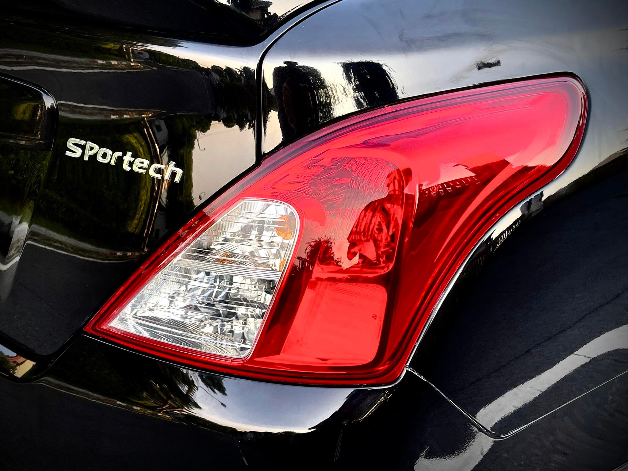 Nissan Almera Sportech สวยทุกการสะกด จริงๆ (รูปที่ 9)