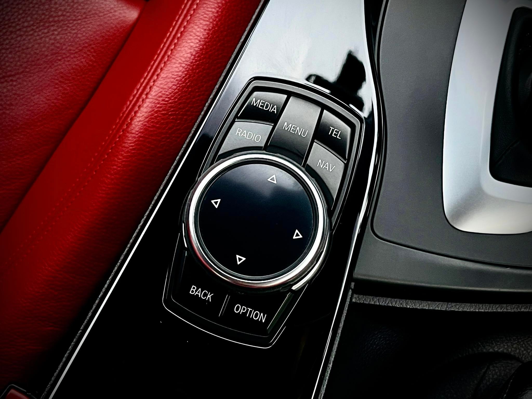 BMW Series 320i Sport สภาพคันนี้ โคตรใหม่เลยคะ ใหม่จริงๆ เอาคอเป็นประกันเลยนะ (รูปที่ 29)