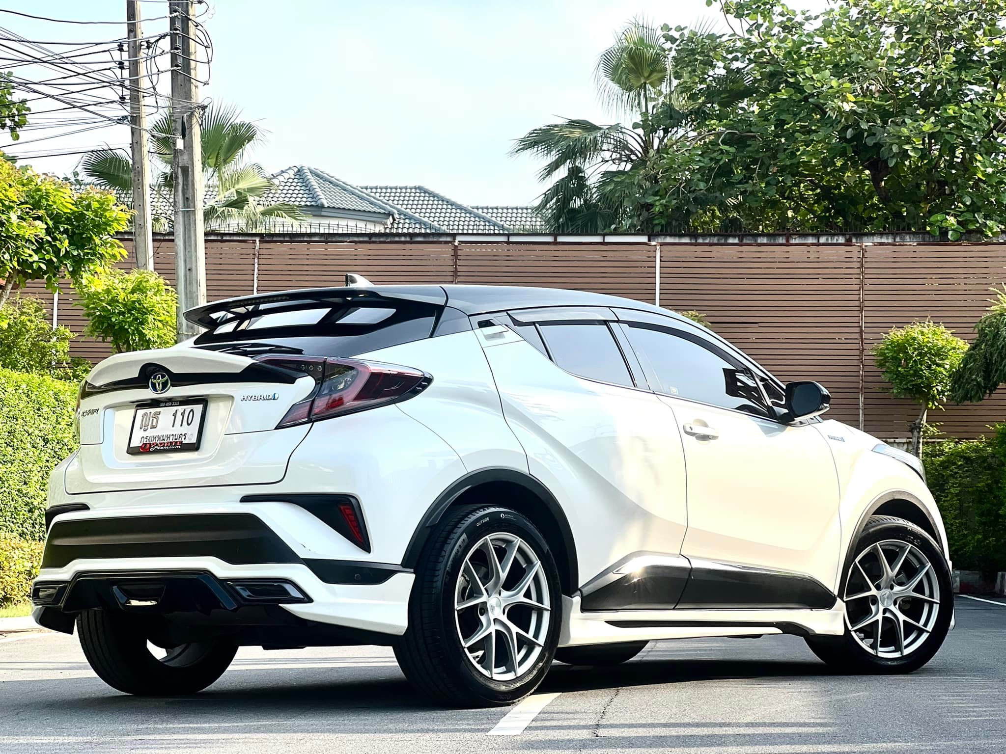 Toyota CHR TOP สุด มือเดียว ใหม่จี๊ดเลยจ้า (รูปที่ 4)