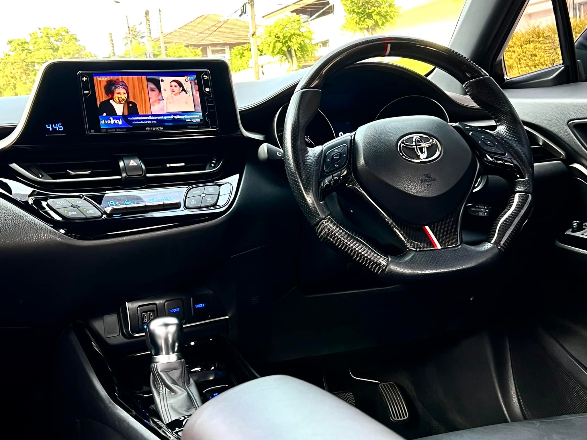 Toyota CHR TOP สุด มือเดียว ใหม่จี๊ดเลยจ้า (รูปที่ 17)