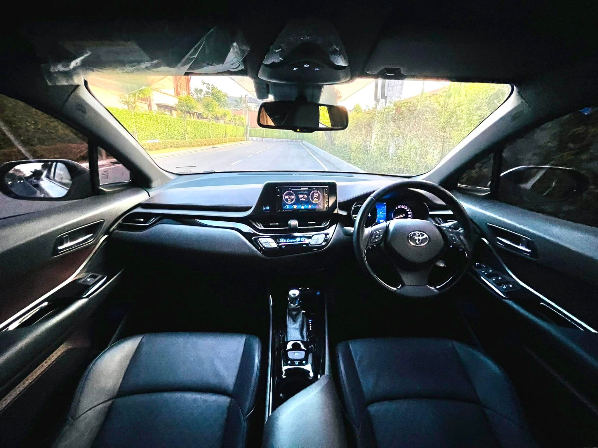 Toyota CHR TOP สุด 6หมื่นโล โคตรใหม่คะ (รูปที่ 29)