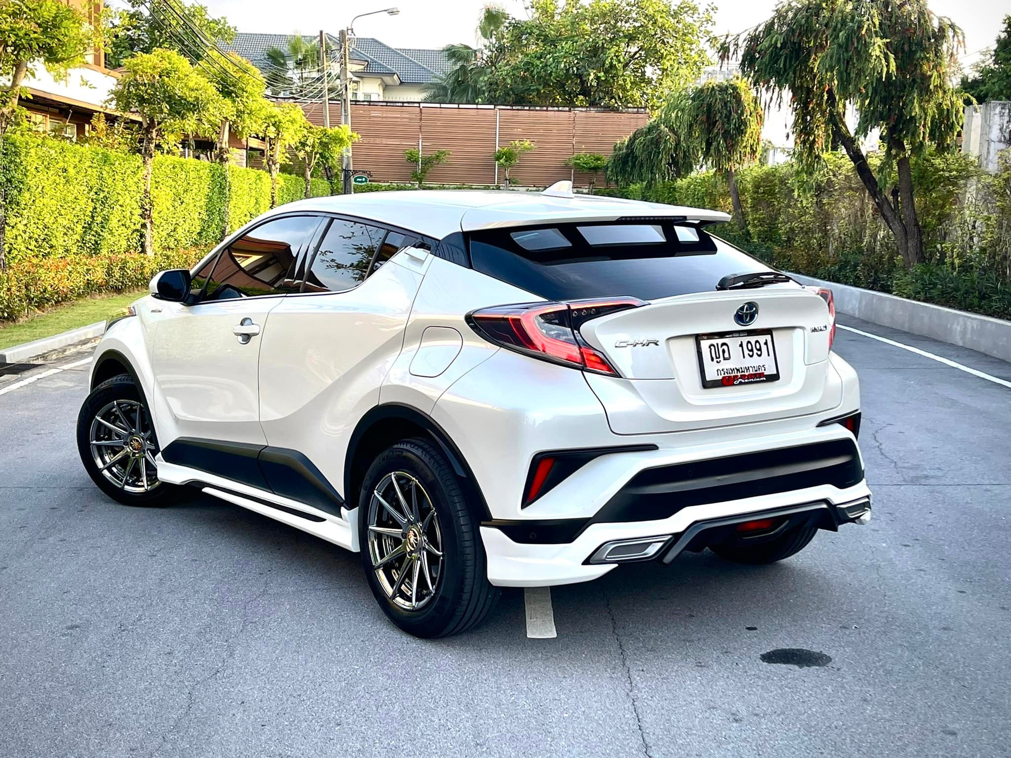 Toyota CHR TOP สุด 6หมื่นโล โคตรใหม่คะ