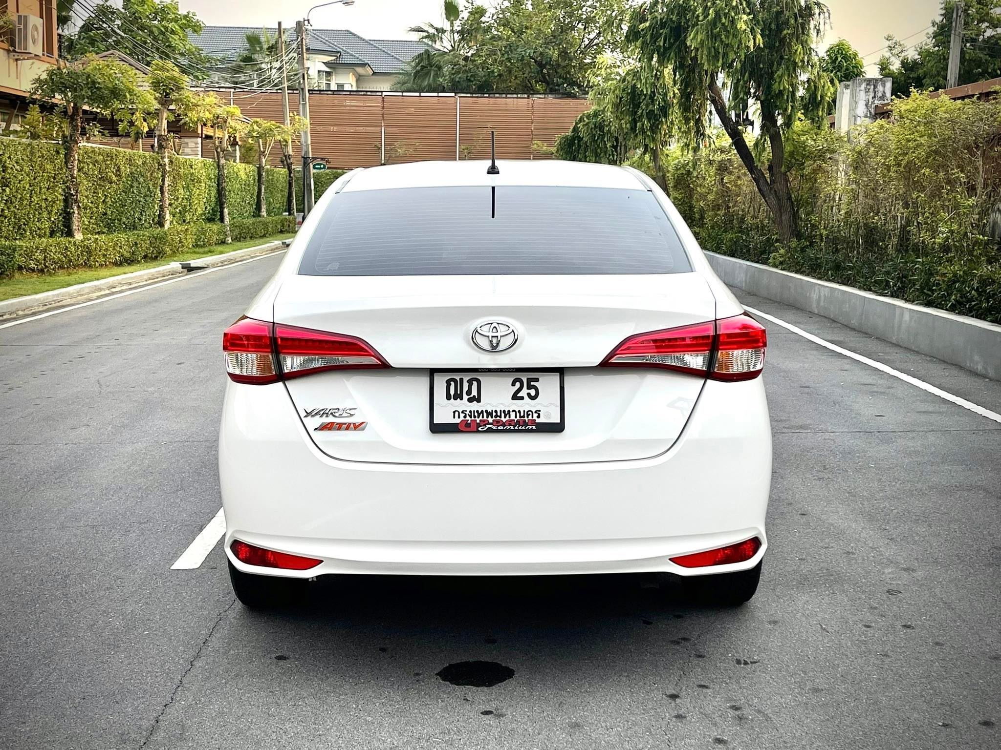 Toyota Yaris ATIV 8พันโล นิยามความใหม่เลยจ้า (รูปที่ 10)
