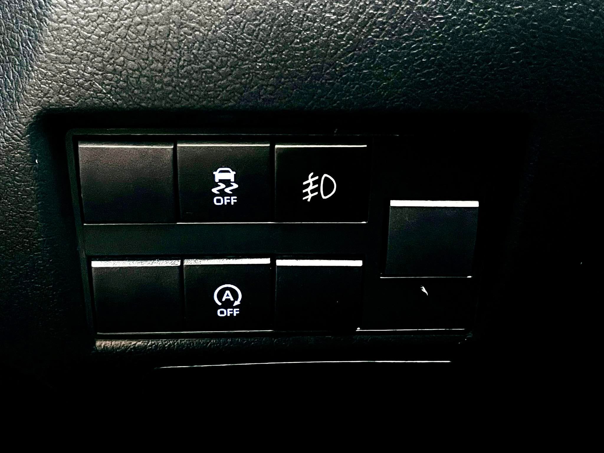 Toyota Yaris ATIV 8พันโล นิยามความใหม่เลยจ้า (รูปที่ 26)