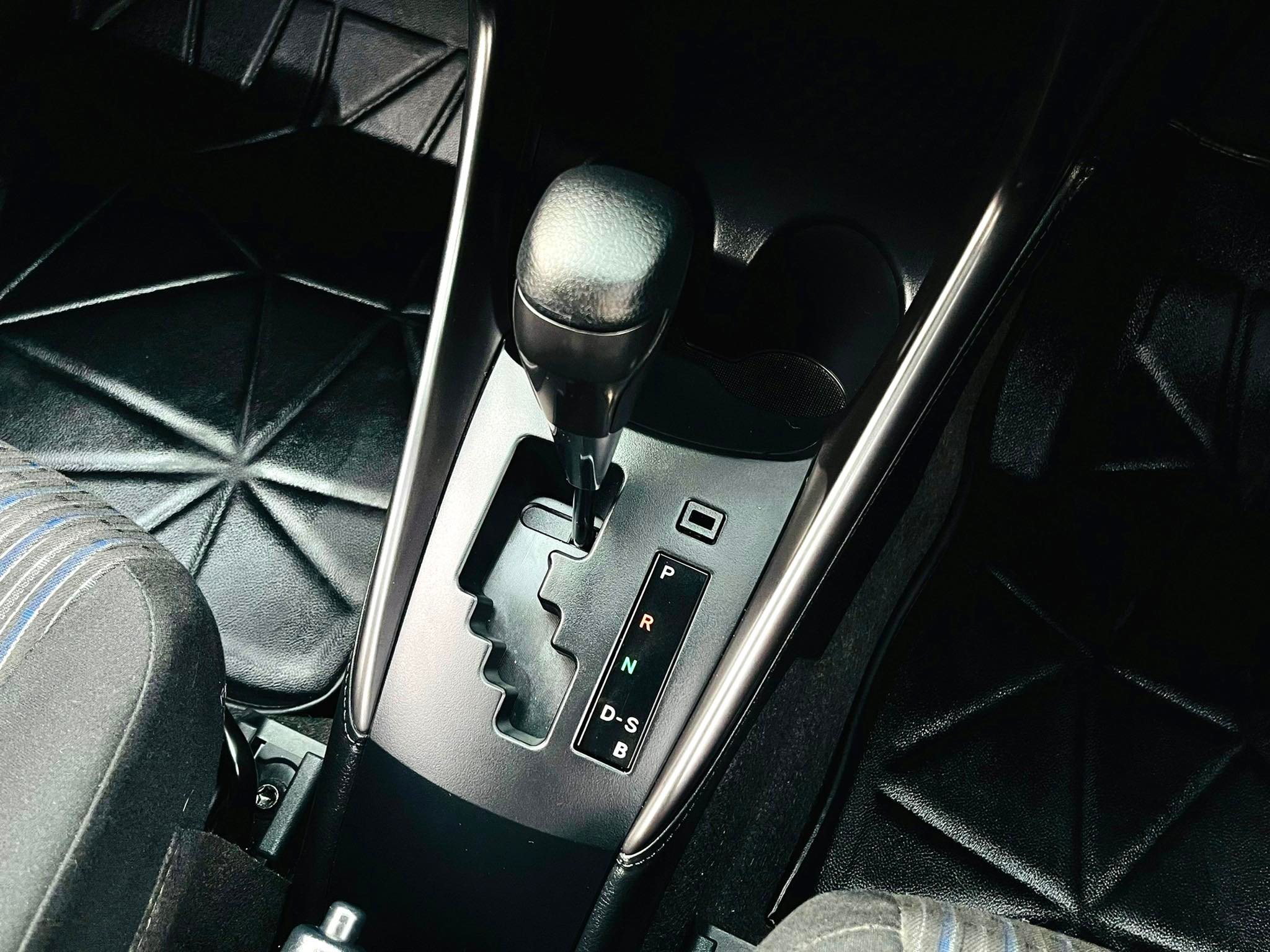 Toyota Yaris ATIV 8พันโล นิยามความใหม่เลยจ้า (รูปที่ 25)