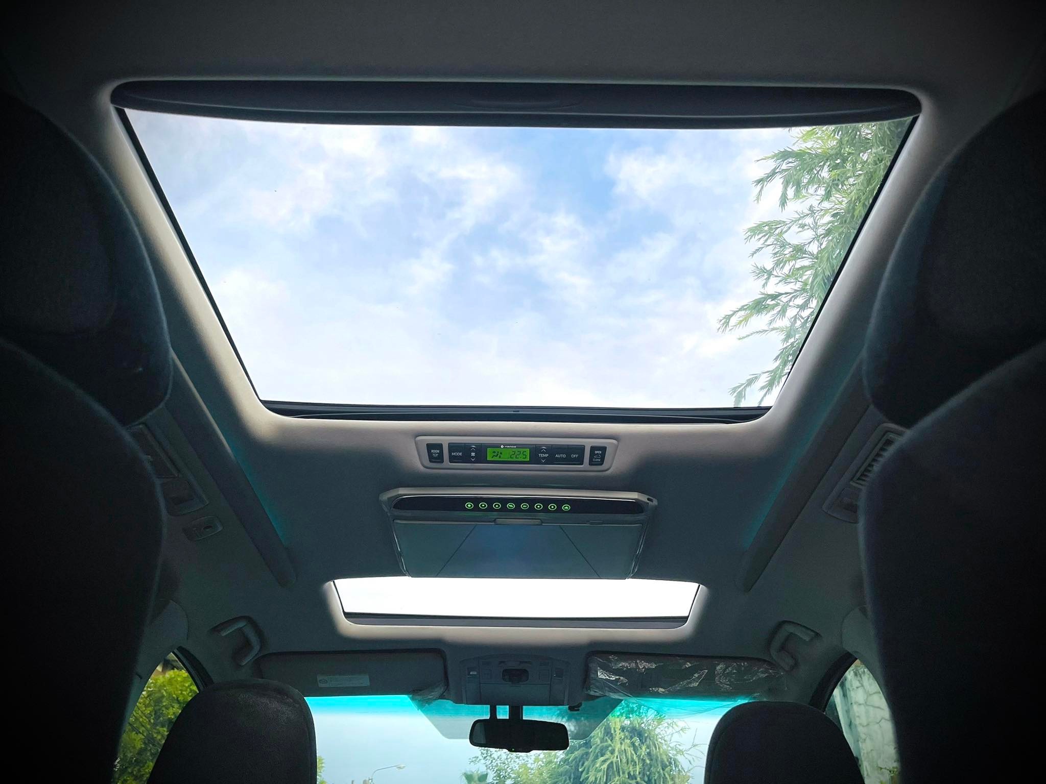 Toyota Vellfire 2.4V เหมือนจะดุดัน แต่อ่อนโยน (รูปที่ 28)