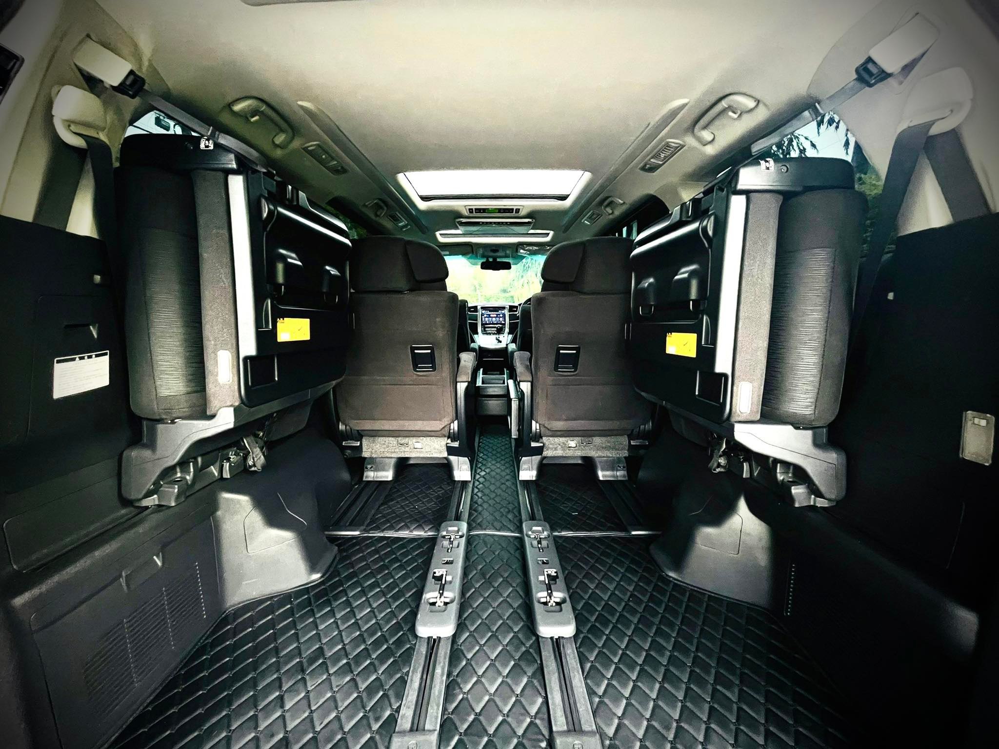 Toyota Vellfire 2.4V เหมือนจะดุดัน แต่อ่อนโยน (รูปที่ 16)