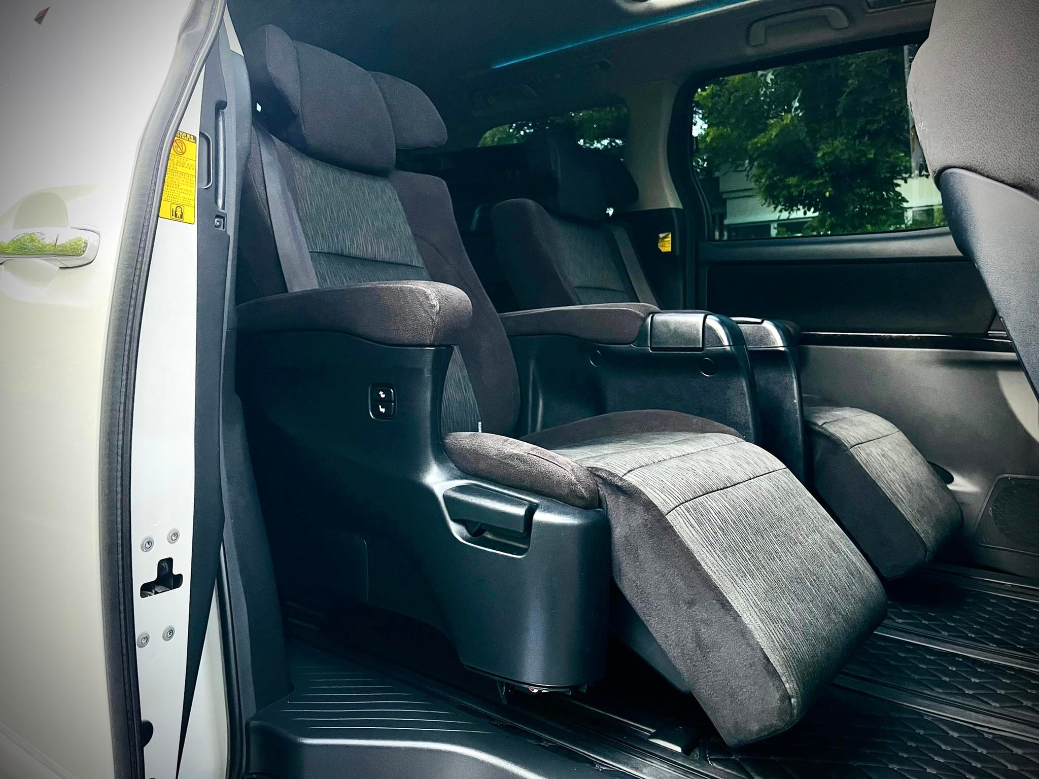 Toyota Vellfire 2.4V เหมือนจะดุดัน แต่อ่อนโยน (รูปที่ 36)