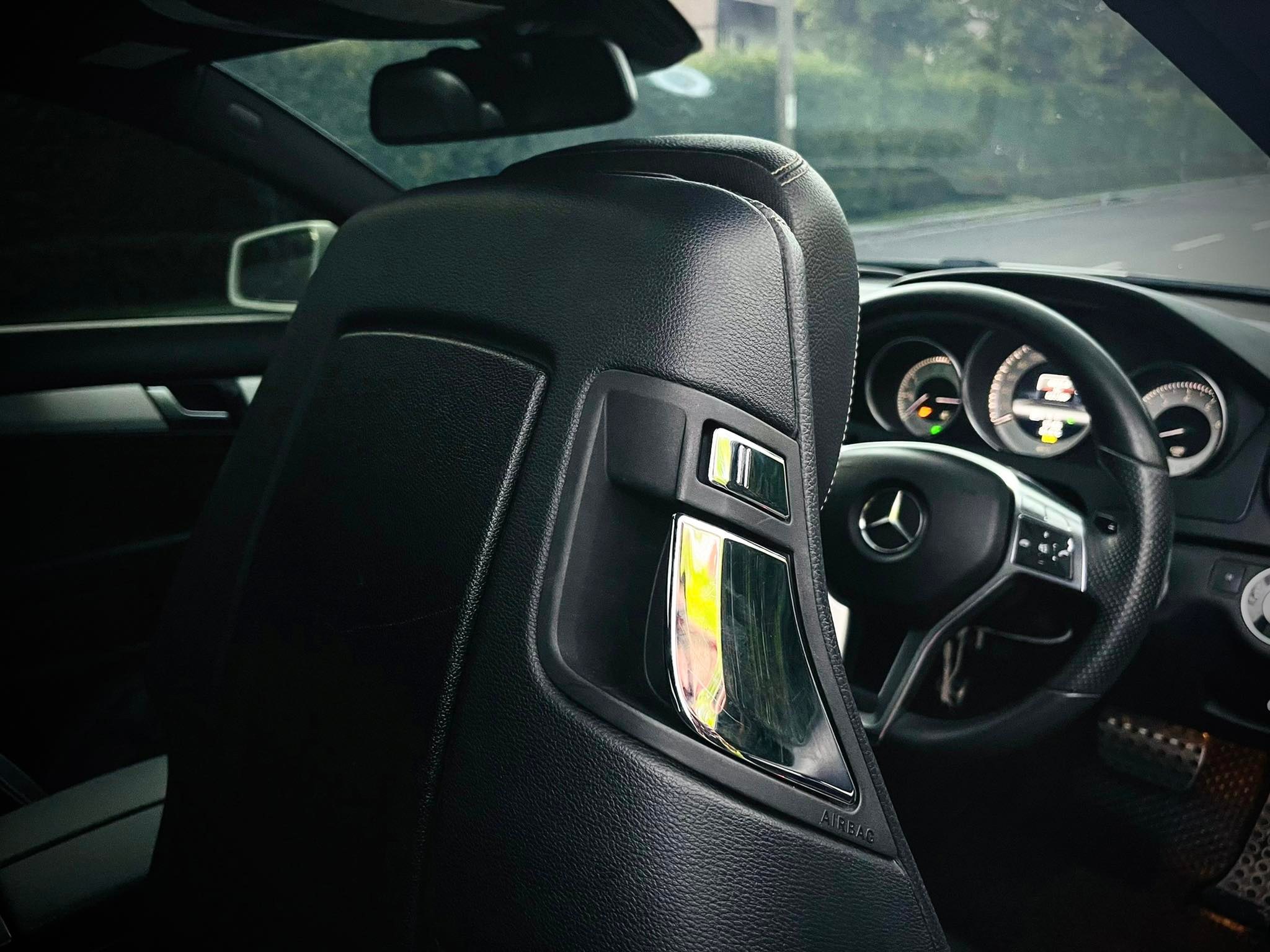 Mercedes Benz C180 AMG Coupe สวยจะขาดใจ (รูปที่ 22)