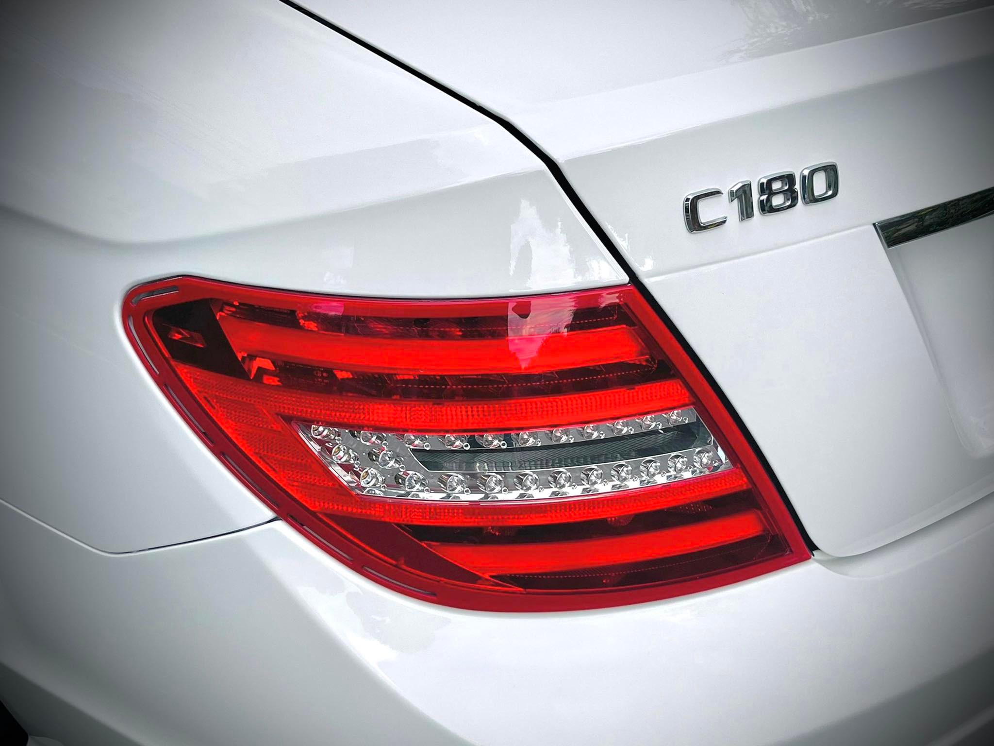 Mercedes Benz C180 AMG Coupe สวยจะขาดใจ (รูปที่ 10)