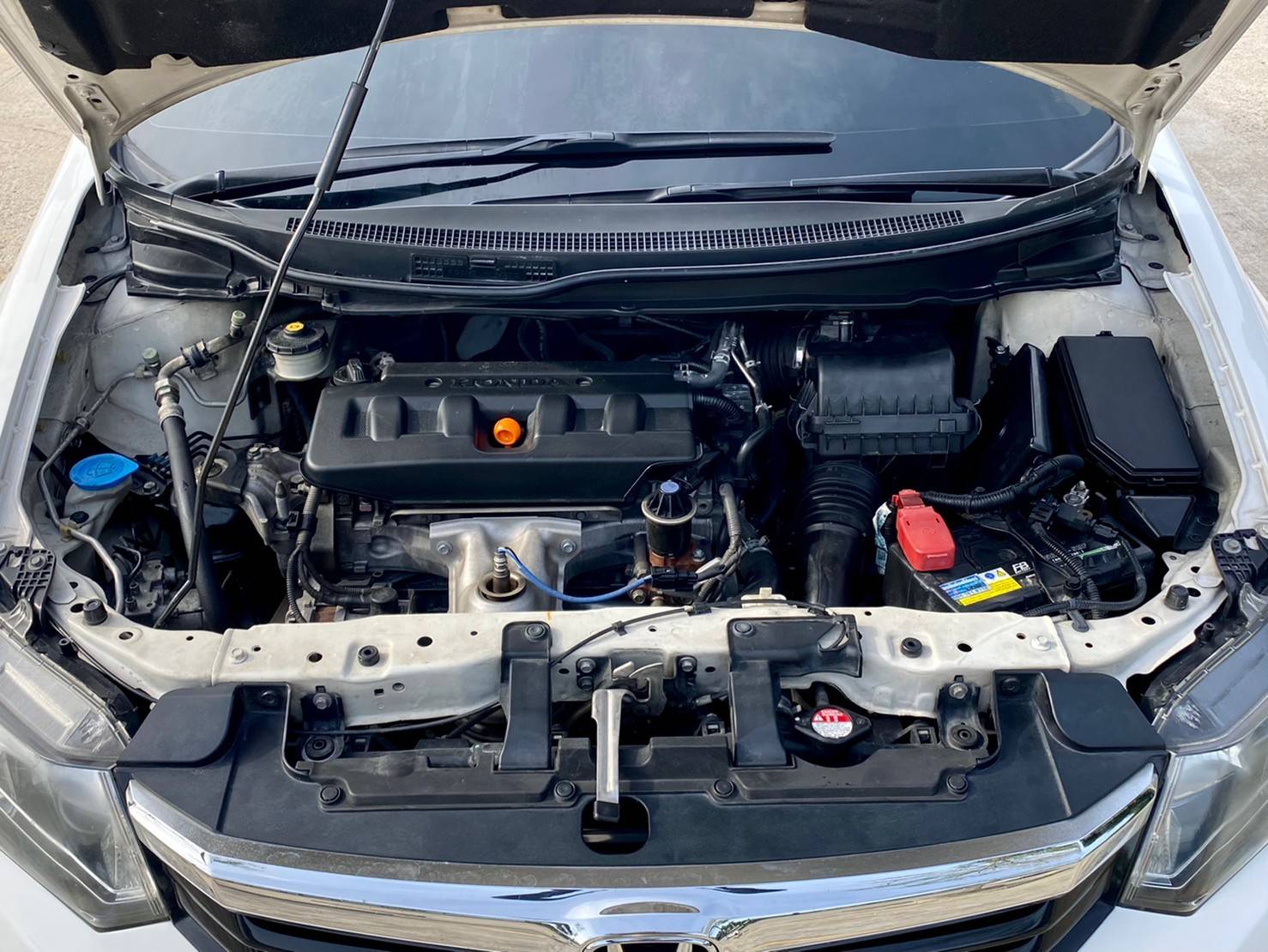 HONDA CIVIC 1.8E (โฉม FB) ปี 13 สวยกริ๊บ เจ้าของเดียว ยางใหม่ปี 2022 ไม่ติดแก๊ส ไม่มีชน กุญแจสำรองครบ (รูปที่ 5)