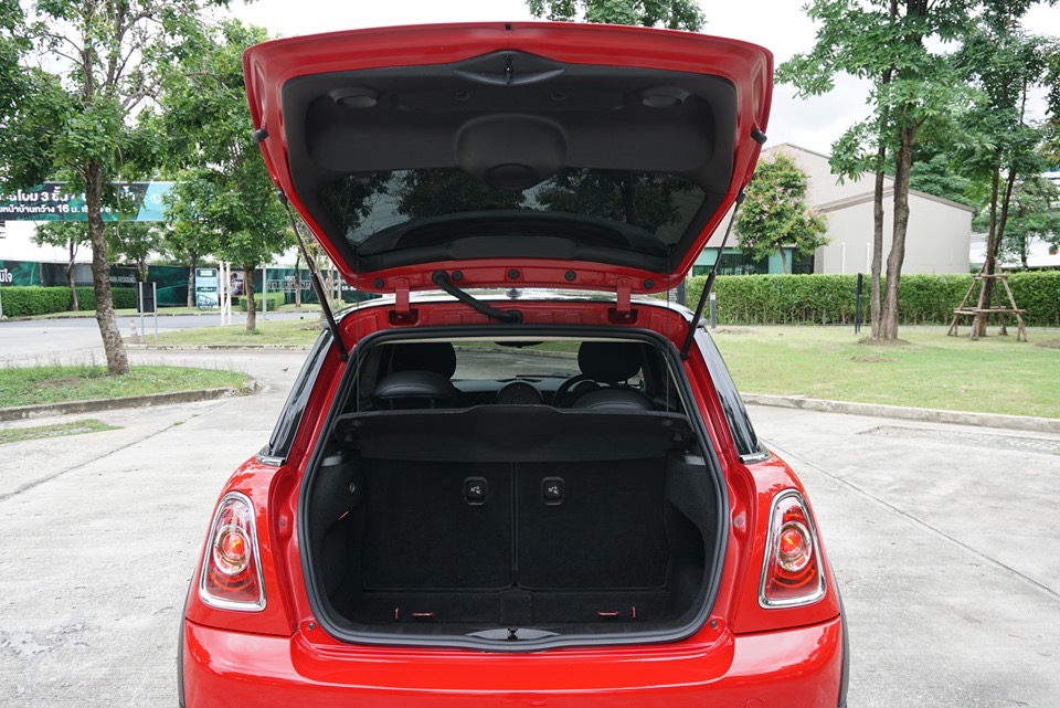 Mini Hatch (Cooper) Gen2 R56 ปี 2012 สีแดง (รูปที่ 9)
