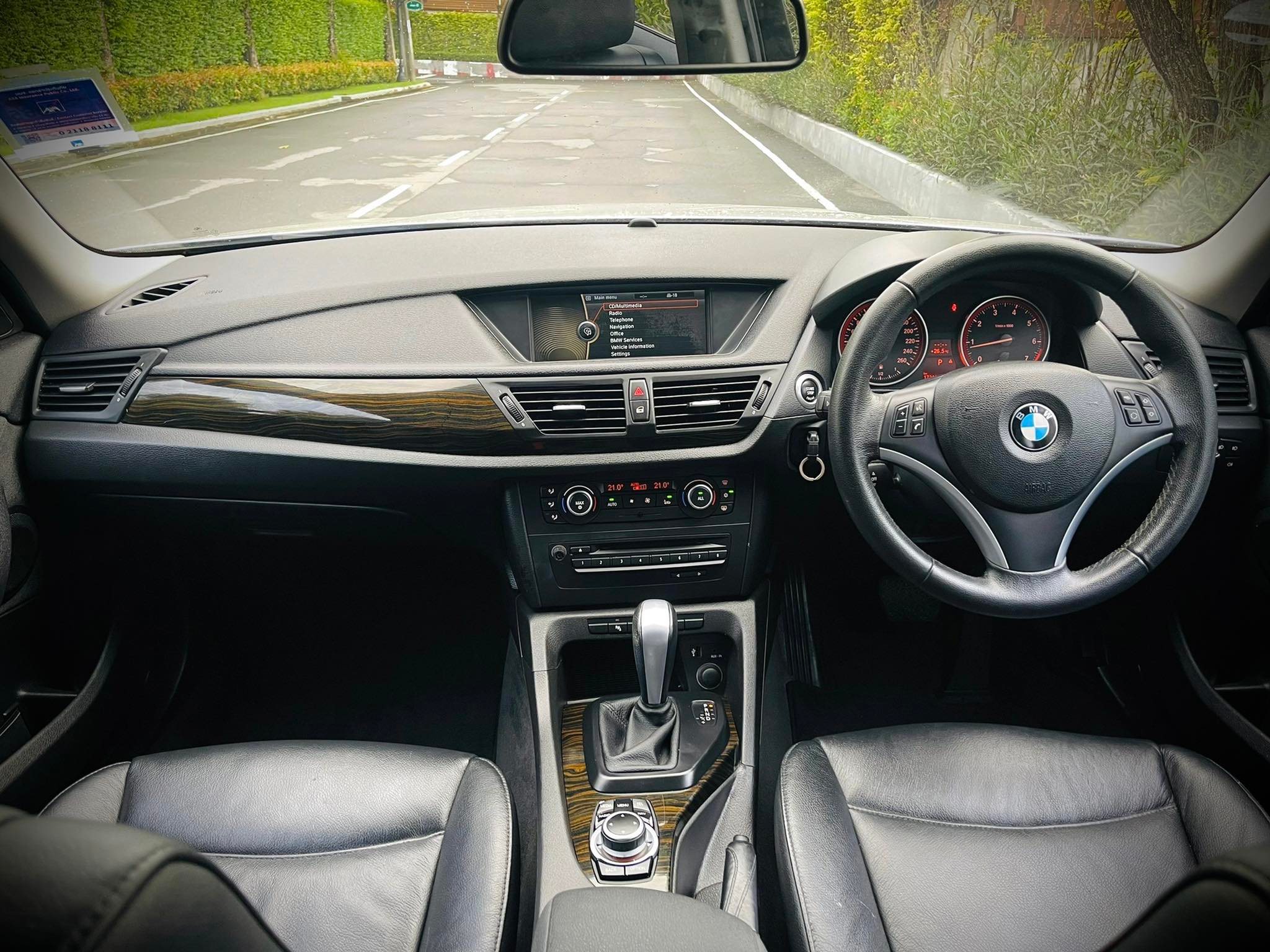 BMW X1 2.0 HighLine สวยในทุกทุก มุมมอง (รูปที่ 14)