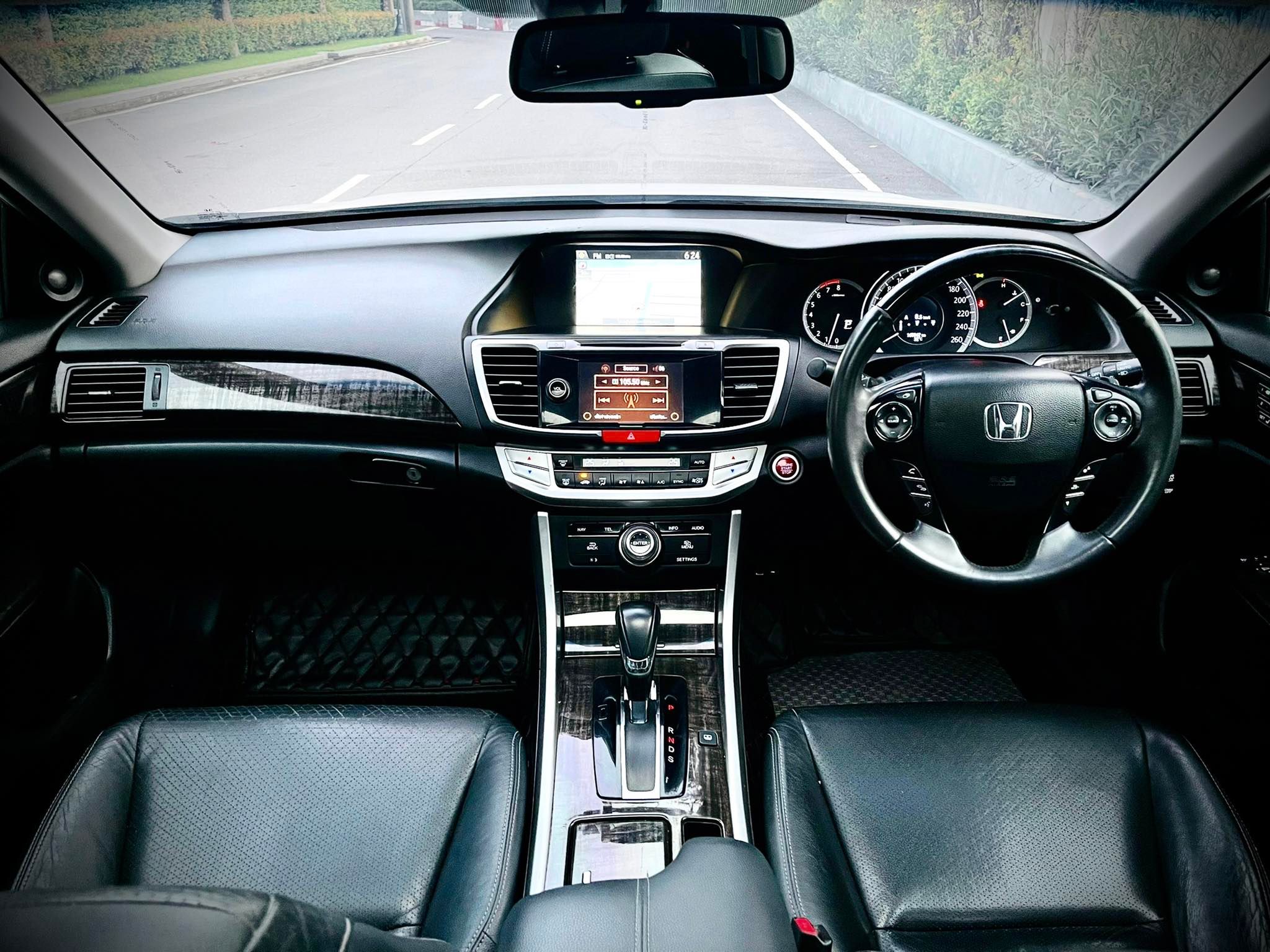 Honda Accord 2.4 EL Navi Tech Sunroof (รูปที่ 19)