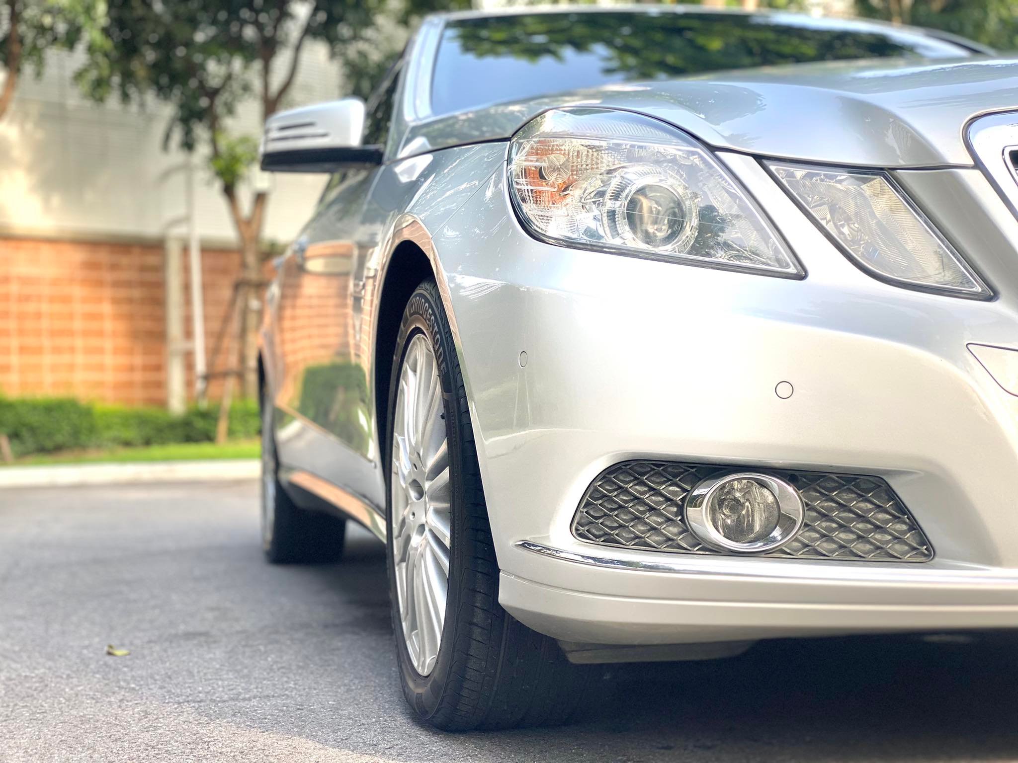 Mercedes Benz E200 รถศูนย์ ตัวจริงโคตรสวย (รูปที่ 25)