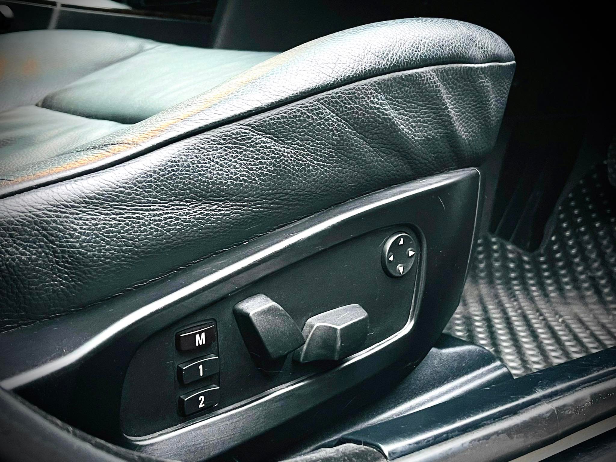 BMW E60 523i lci คุณภาพ หลักล้าน จริงๆคันนี้ (รูปที่ 20)