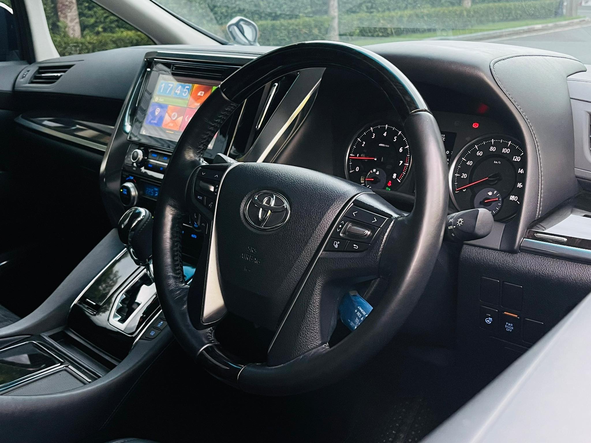 Toyota Alphard 2หมื่นโล โฉมปัจจุบัน ใครไม่มี เรามี (รูปที่ 42)
